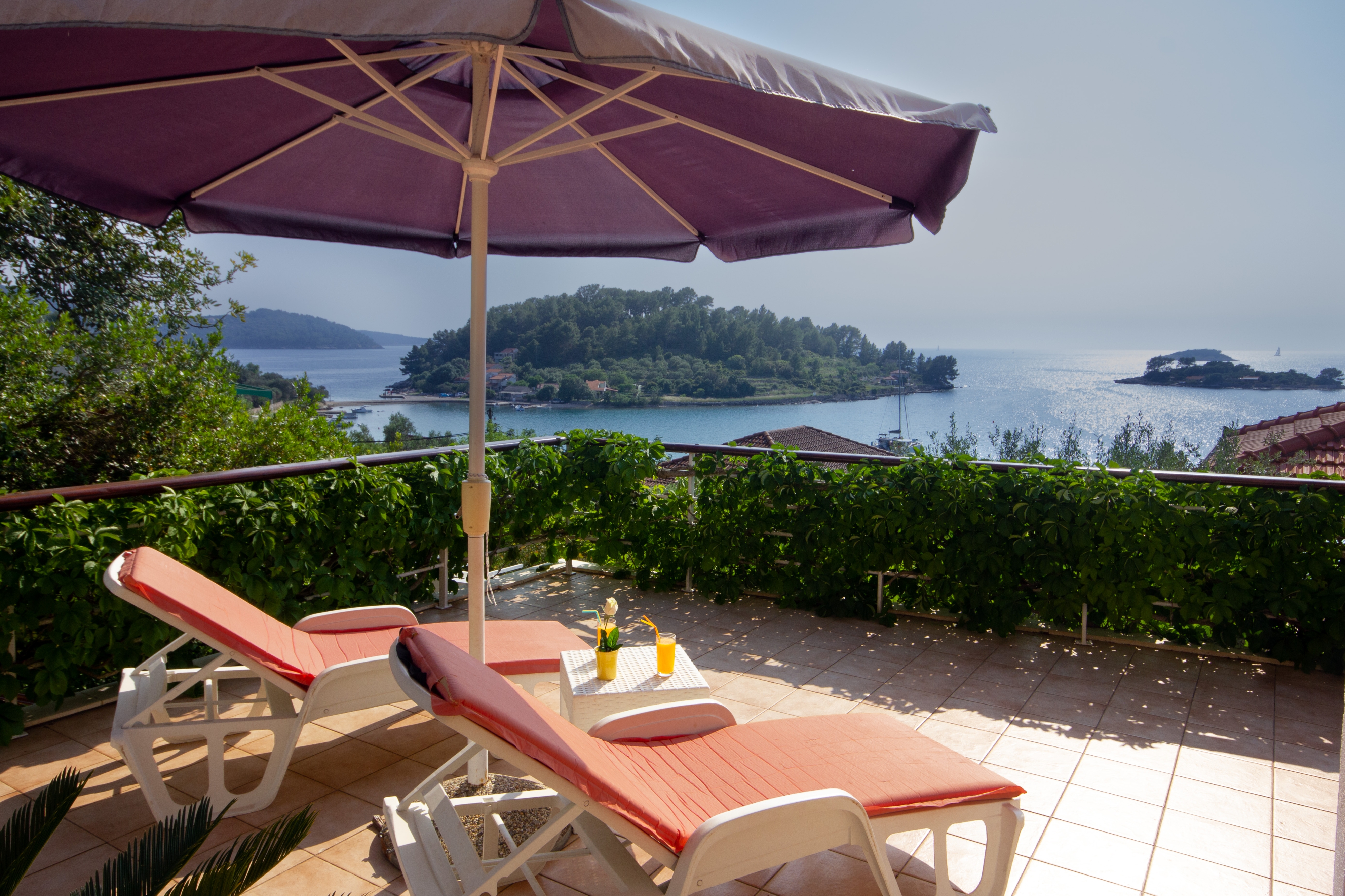 Two bedroom apartment with terrace and sea view Cove Gradina, Korčula  A-b