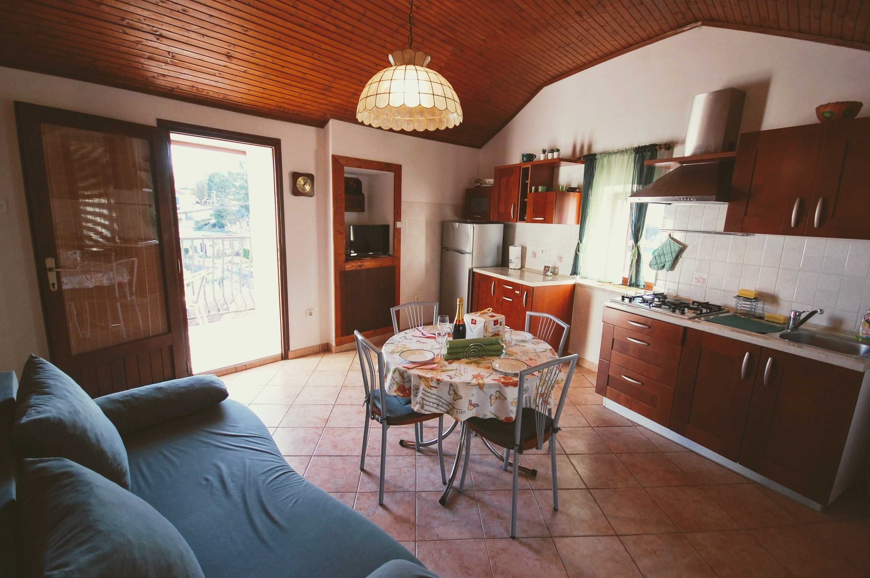 One bedroom apartment with balcony and sea view Vantačići, Krk (A-20659-a)