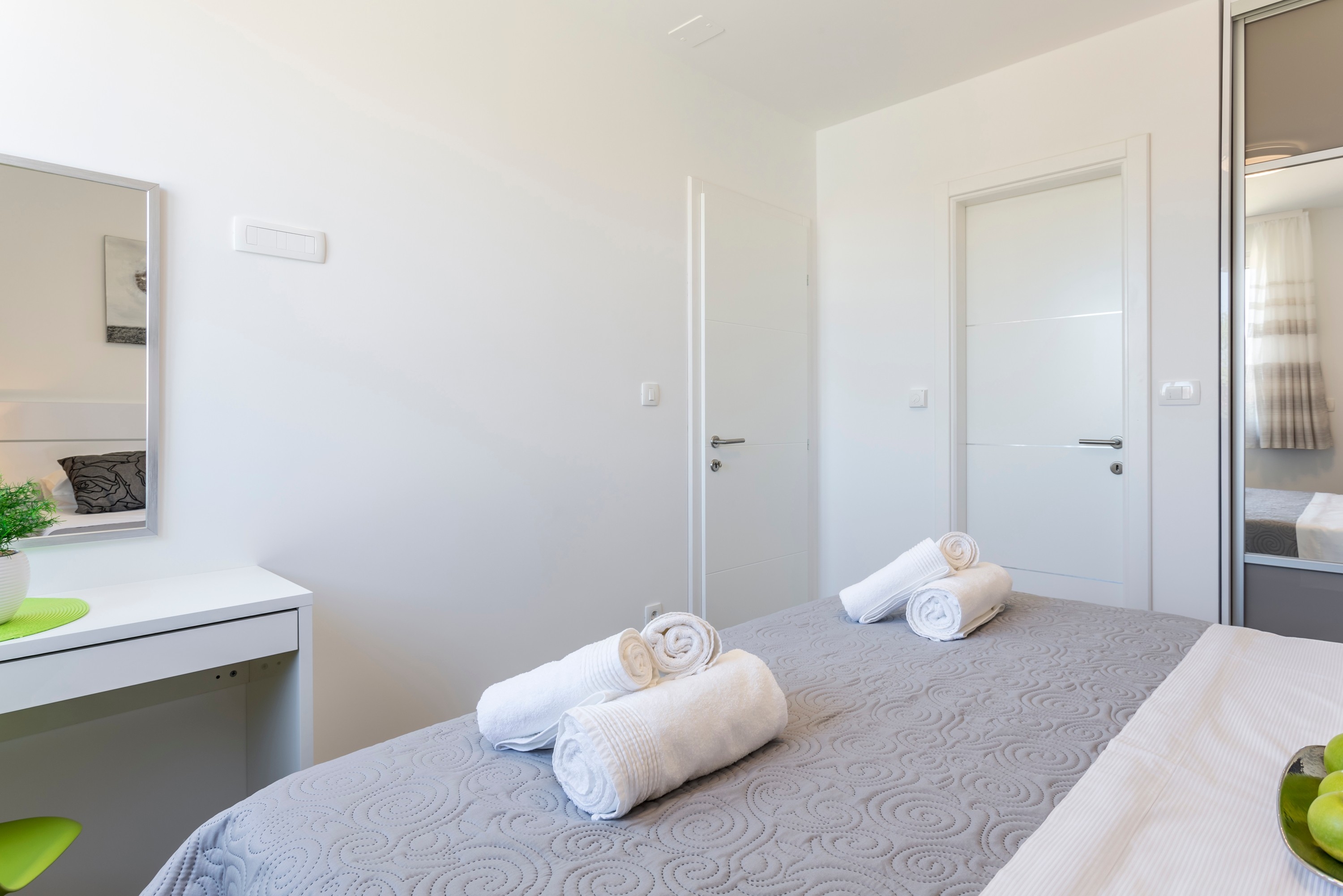 One bedroom apartment with balcony and sea view Podstrana, Split  A-b
