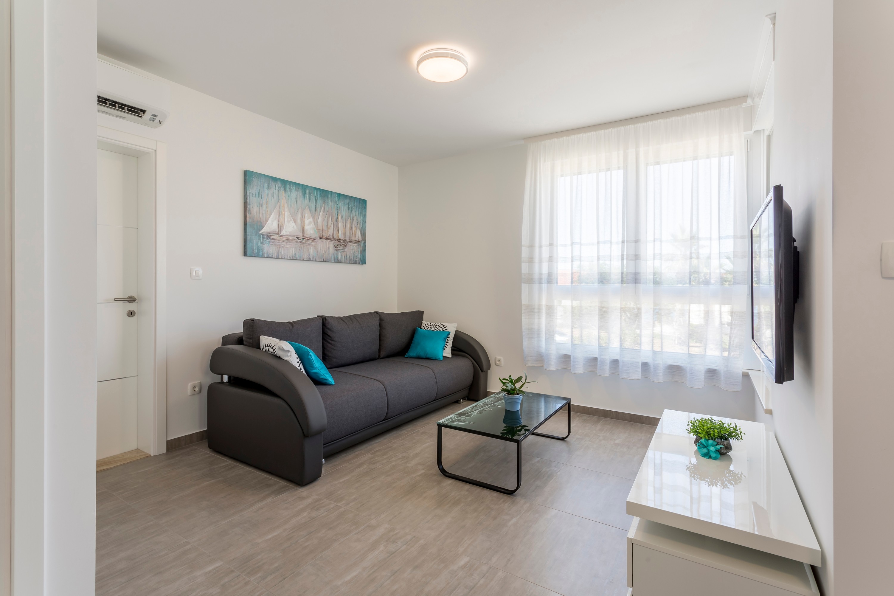 One bedroom apartment with balcony and sea view Podstrana, Split  A-b