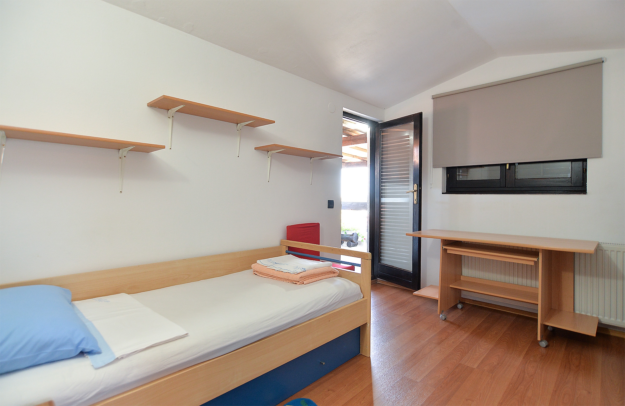 Three bedroom apartment with terrace Banjole, Pula  A-a