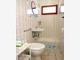 Bathroom Jelsa, Bathroom in the apartment, (pet friendly).