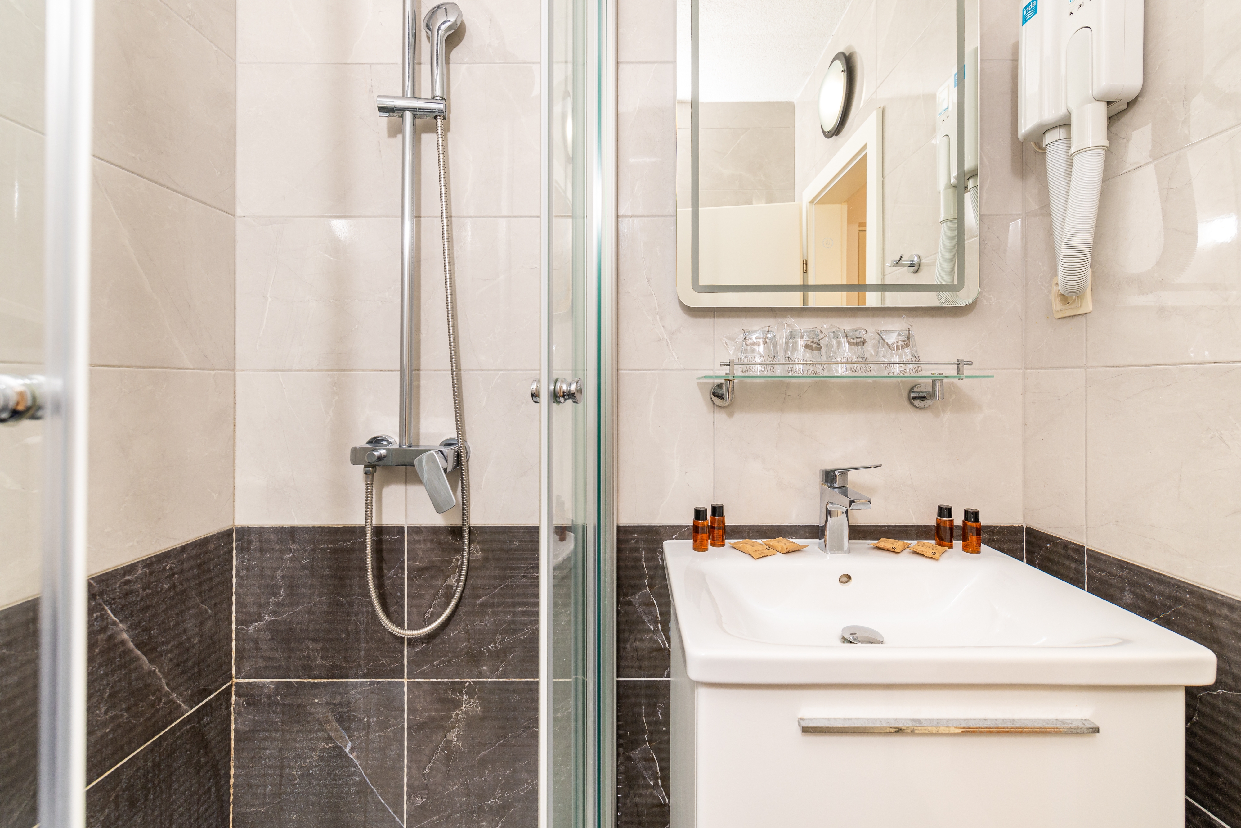 Top Hvar Pokrivenik Top Hvar Pokrivenik