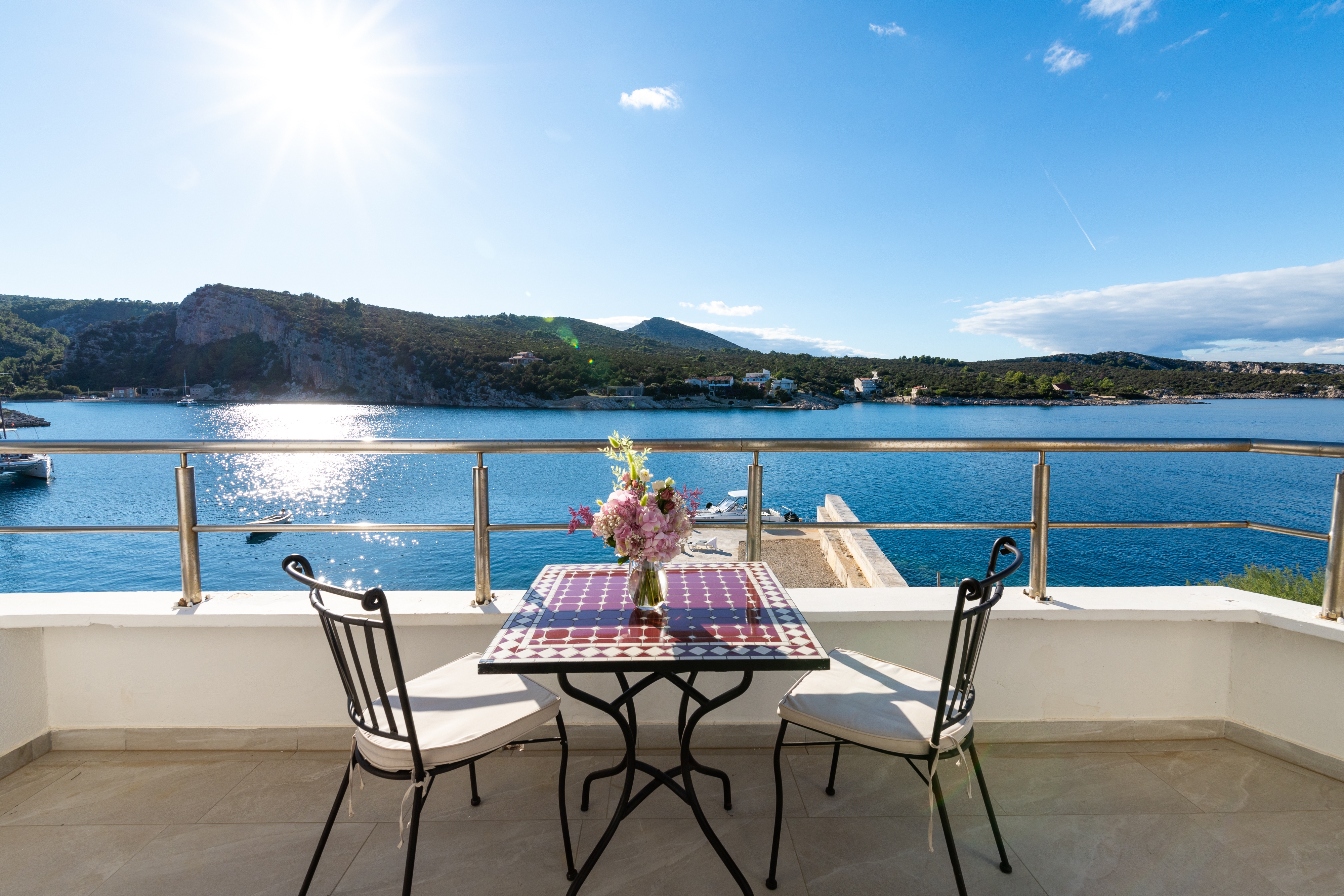 Room near beach Cove Pokrivenik (Hvar) (S-2069-h) Room near beach Cove Pokrivenik (Hvar) (S-2069-h)