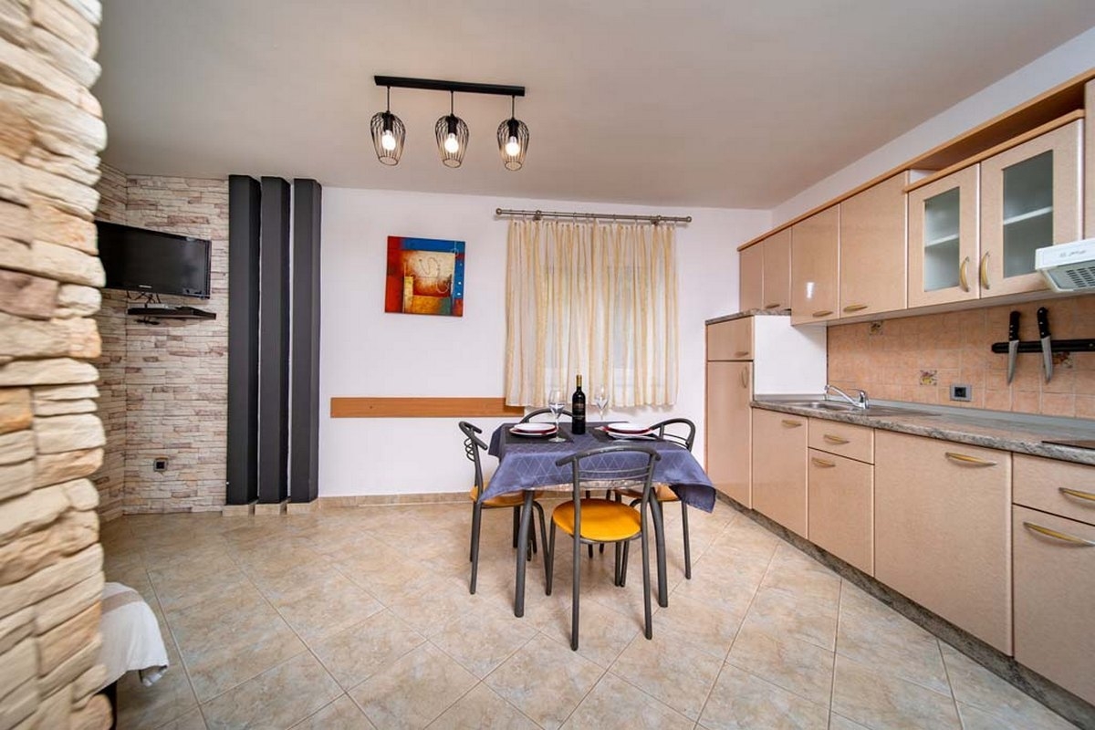 One bedroom apartment with terrace Lopar, Rab  A-a