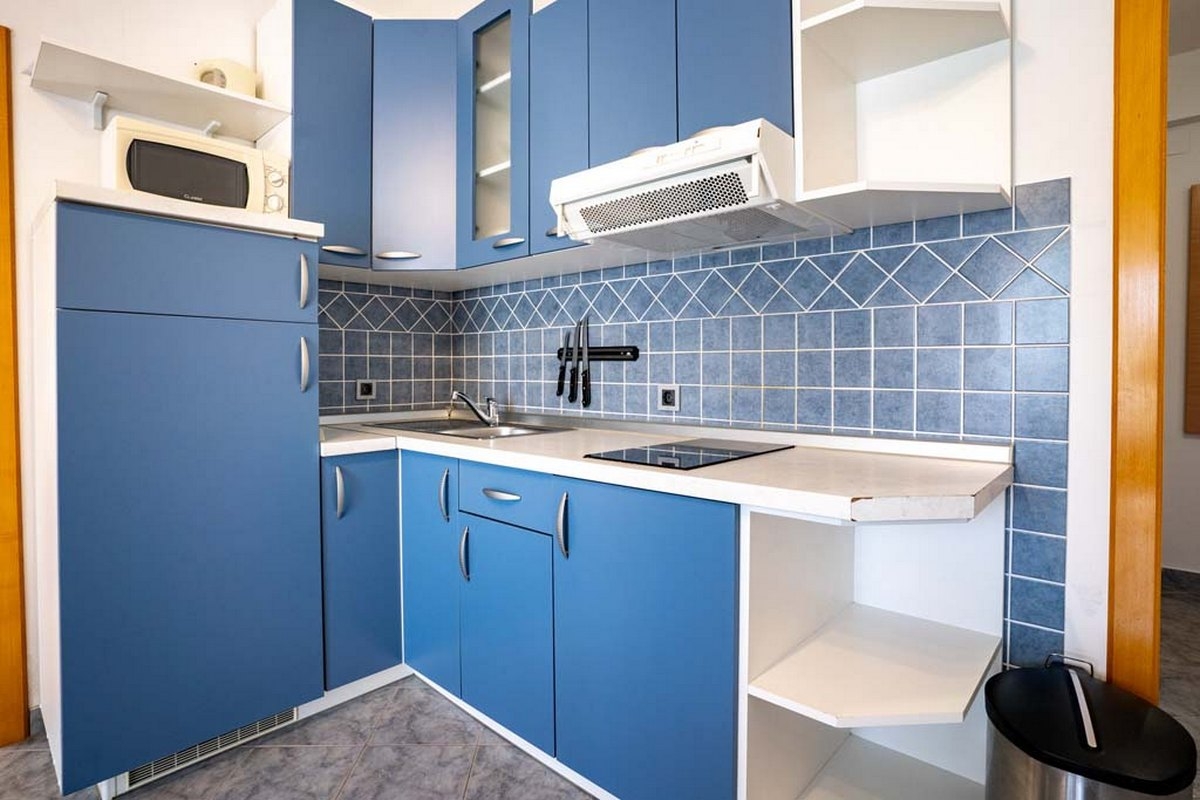 Two bedroom apartment with terrace Lopar, Rab  A-f