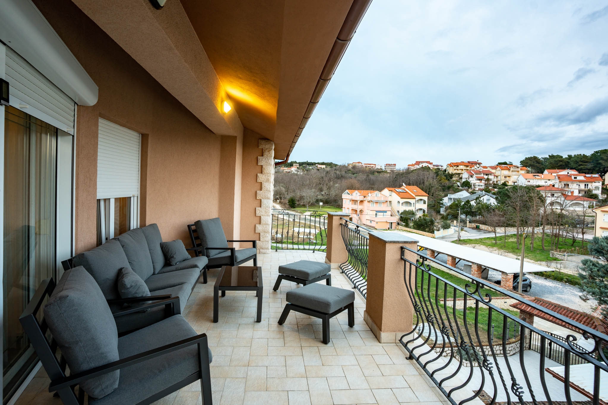 Four bedroom apartment with terrace Lopar, Rab  A-g