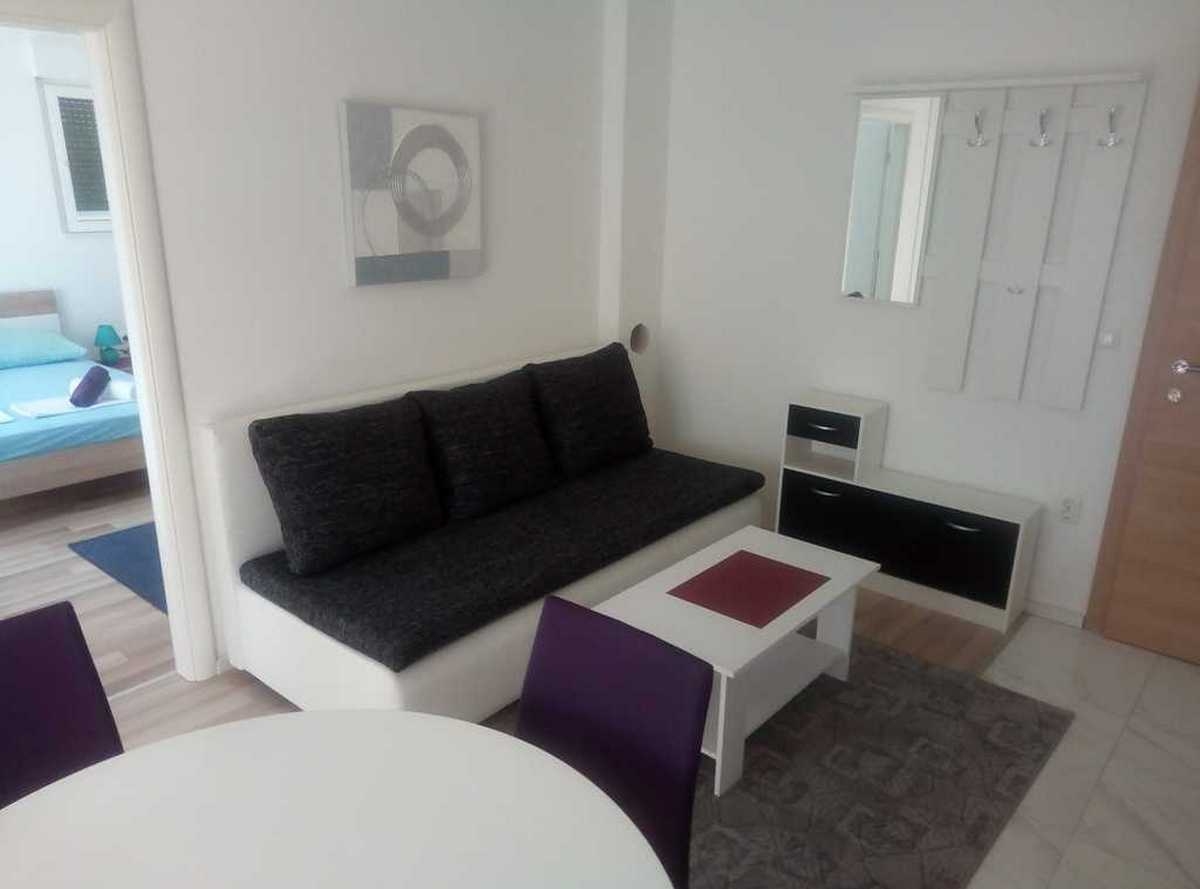 One bedroom apartment with balcony Kaštel Štafilić, Kaštela (A-20694-b)