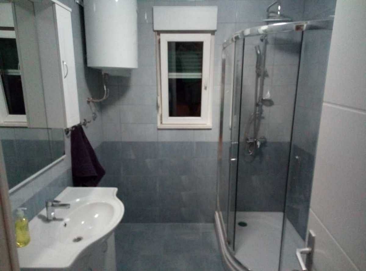 One bedroom apartment with balcony Kaštel Štafilić, Kaštela  A-c