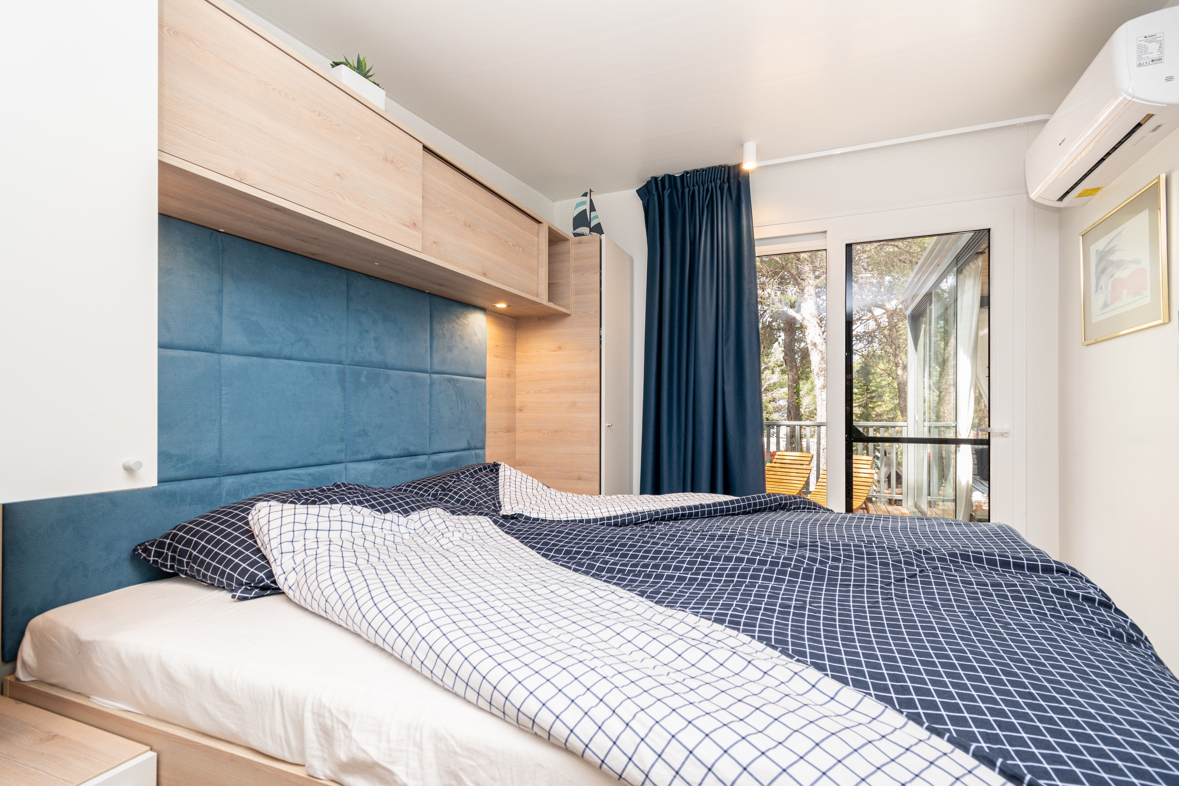 Two bedroom apartment near beach Drage, Biograd  A-a