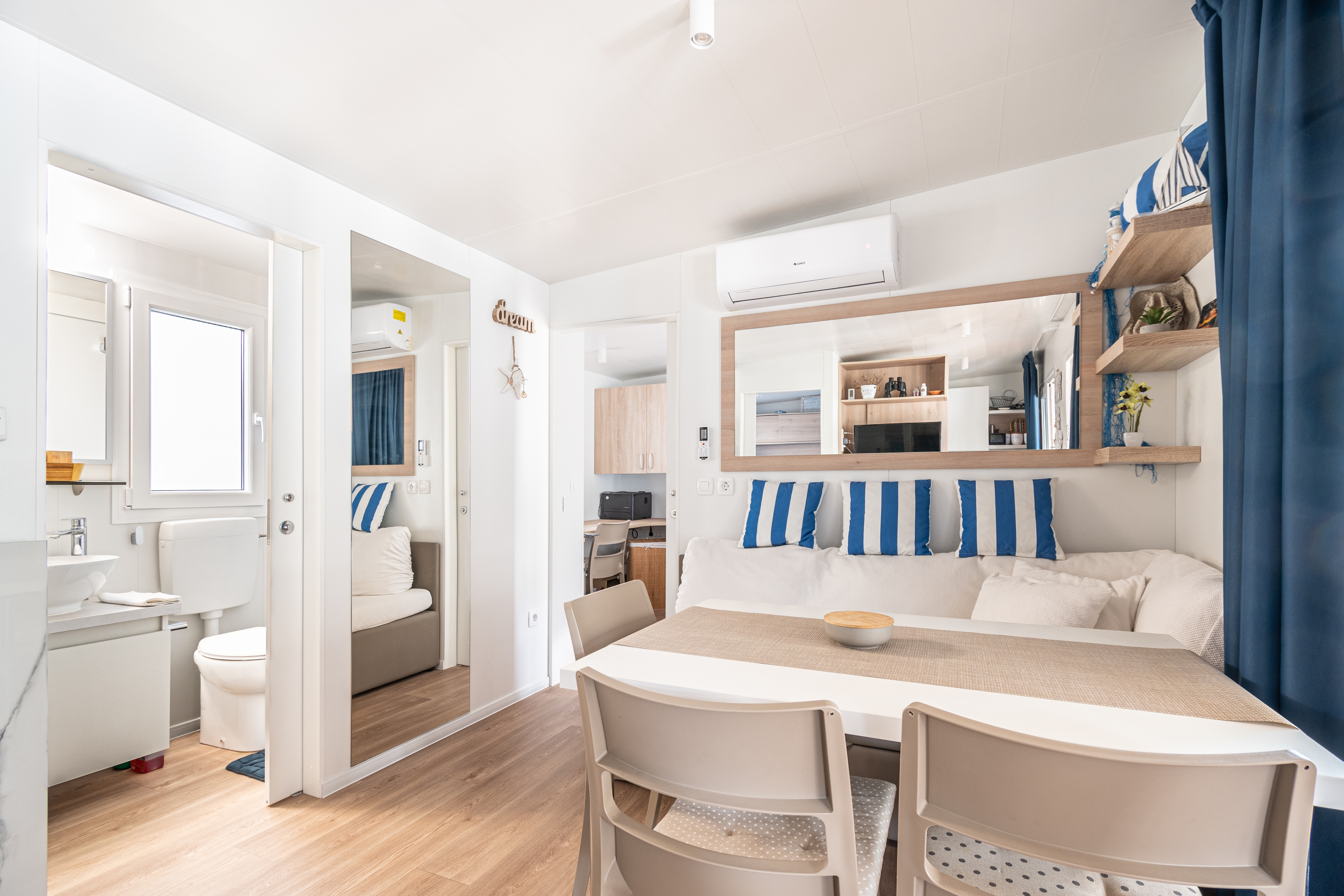 Two bedroom apartment near beach Drage, Biograd  A-a