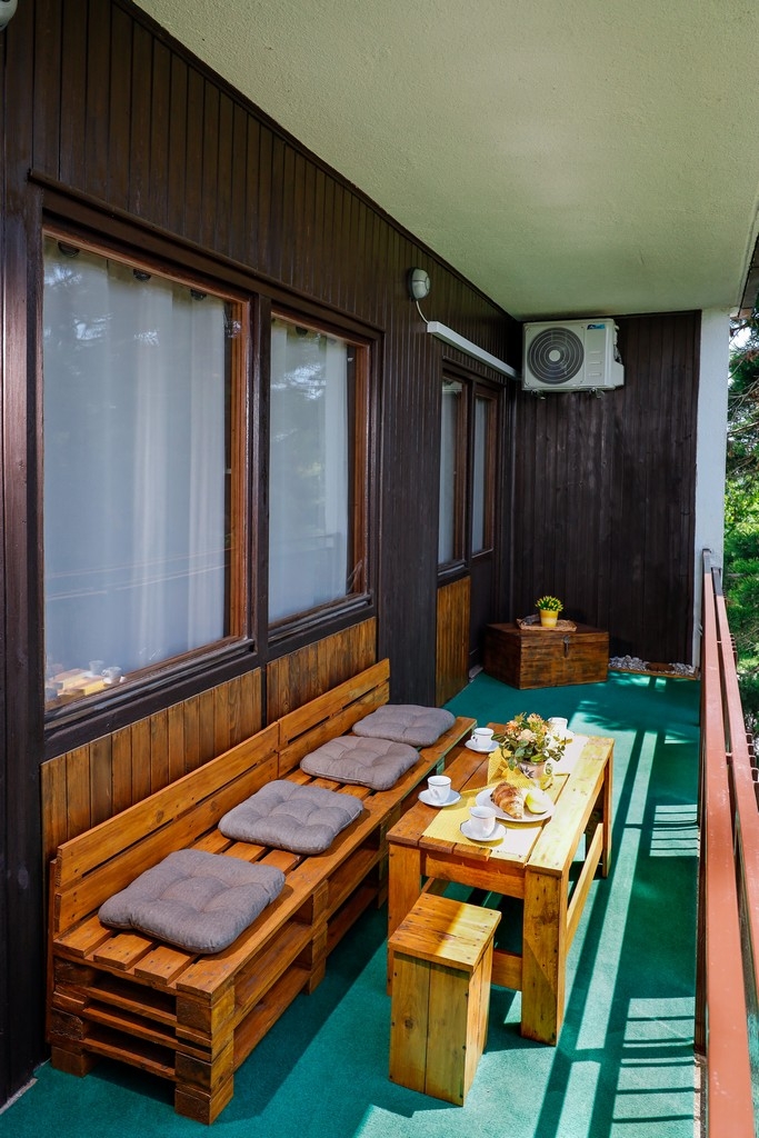 Two bedroom house with terrace Jastrebarsko, Prigorje  K