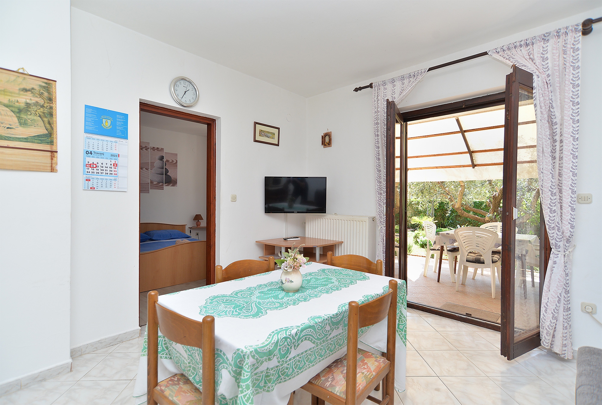 One bedroom apartment with terrace Valbandon, Fažana  A-a
