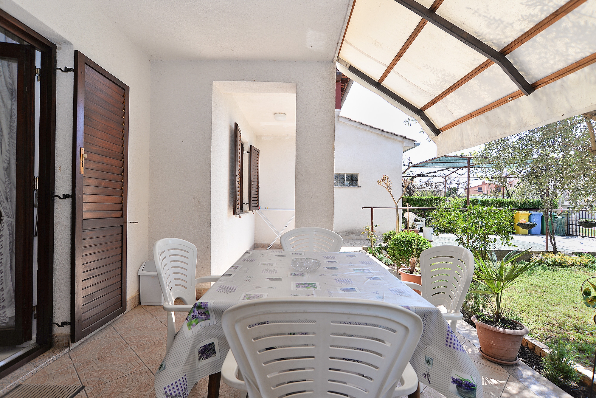 One bedroom apartment with terrace Valbandon, Fažana  A-a