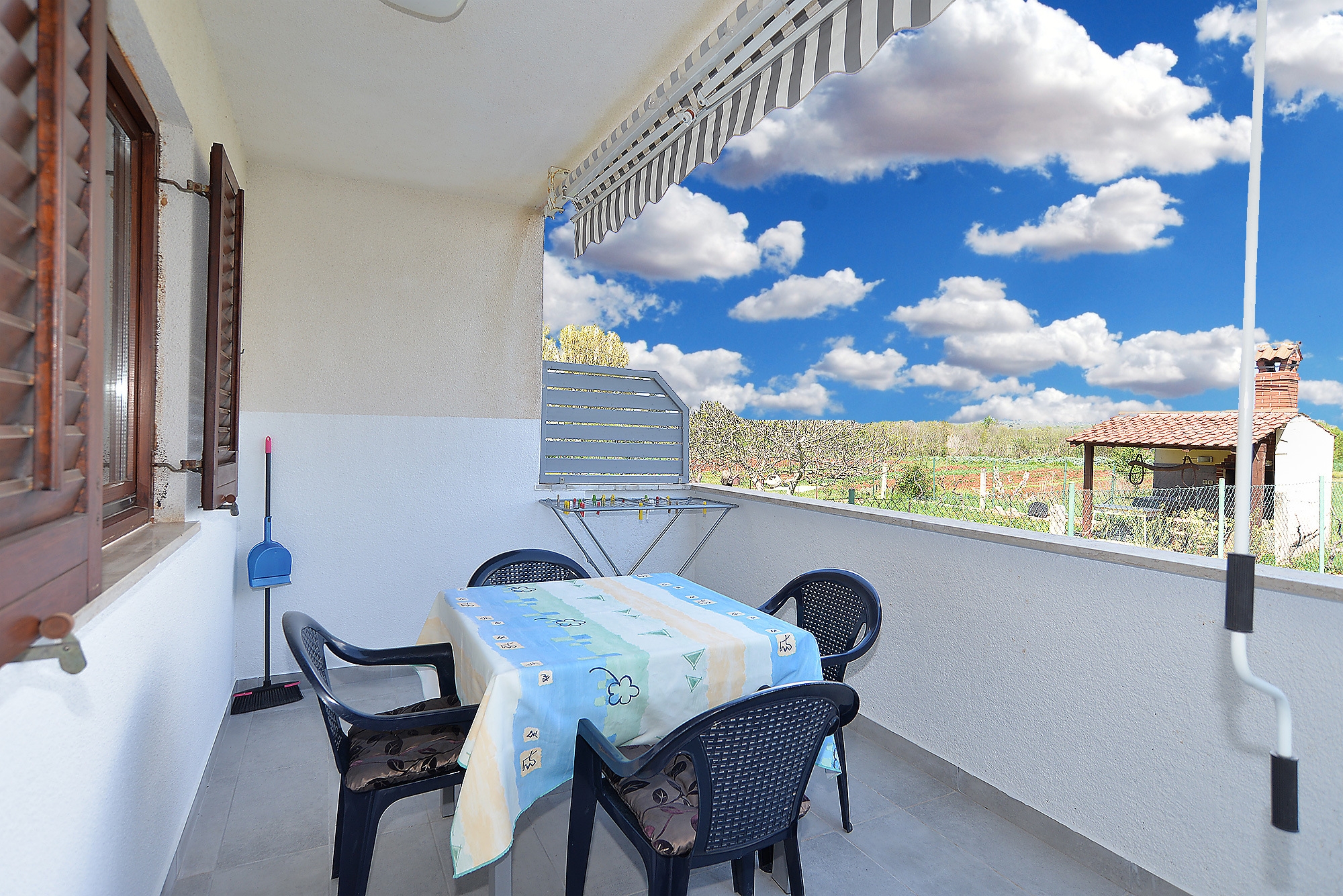 One bedroom apartment with terrace Valbandon, Fažana  A-b
