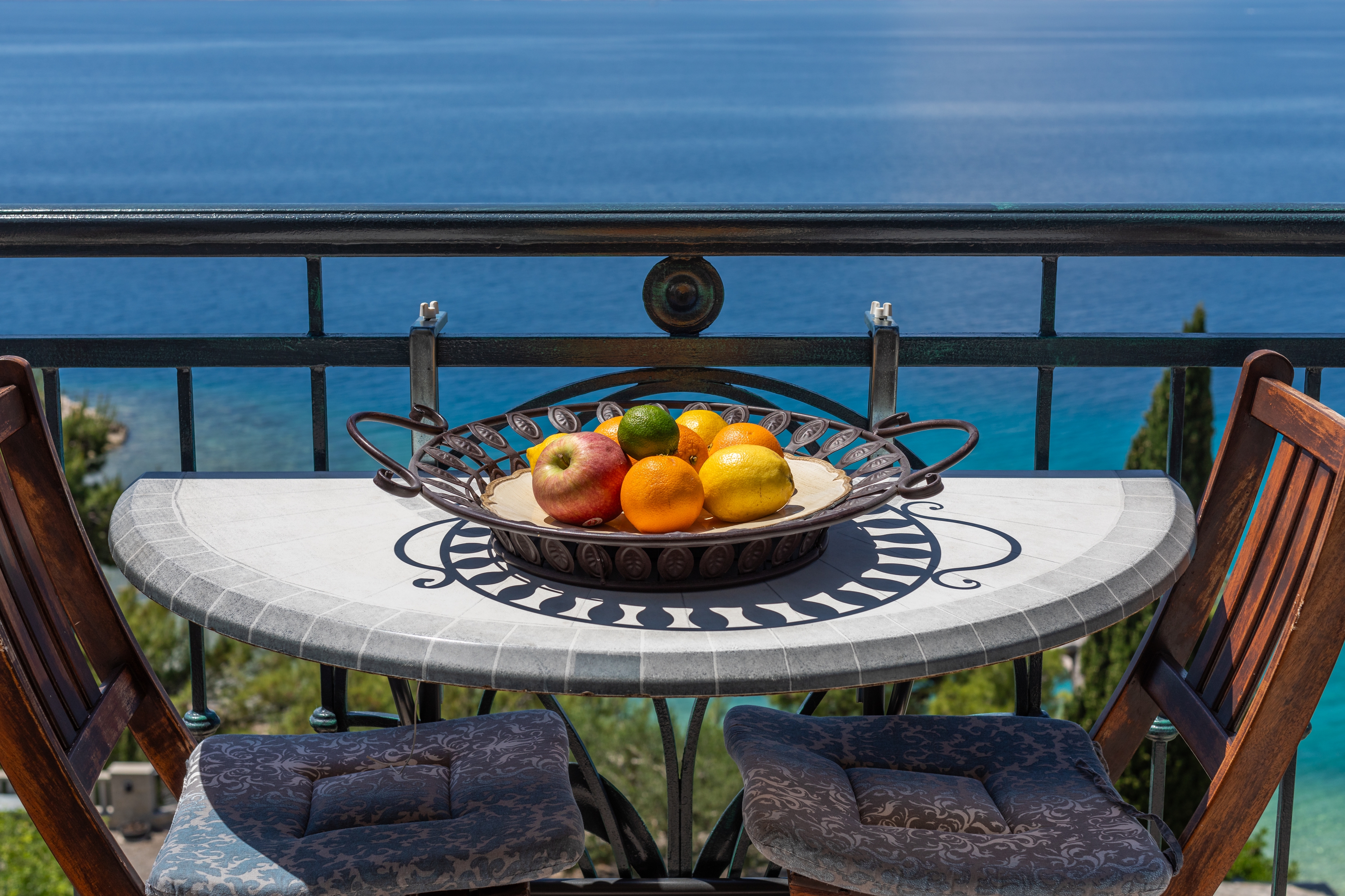 One bedroom apartment with balcony and sea view Brela, Makarska  A-a