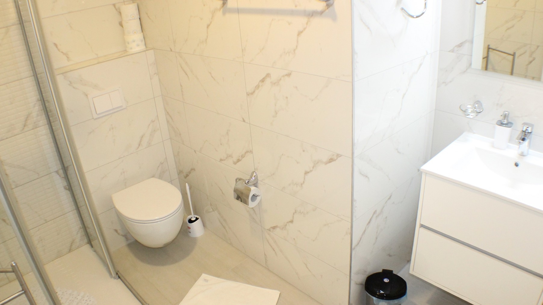 Two bedroom apartment with terrace Promajna, Makarska  A-a