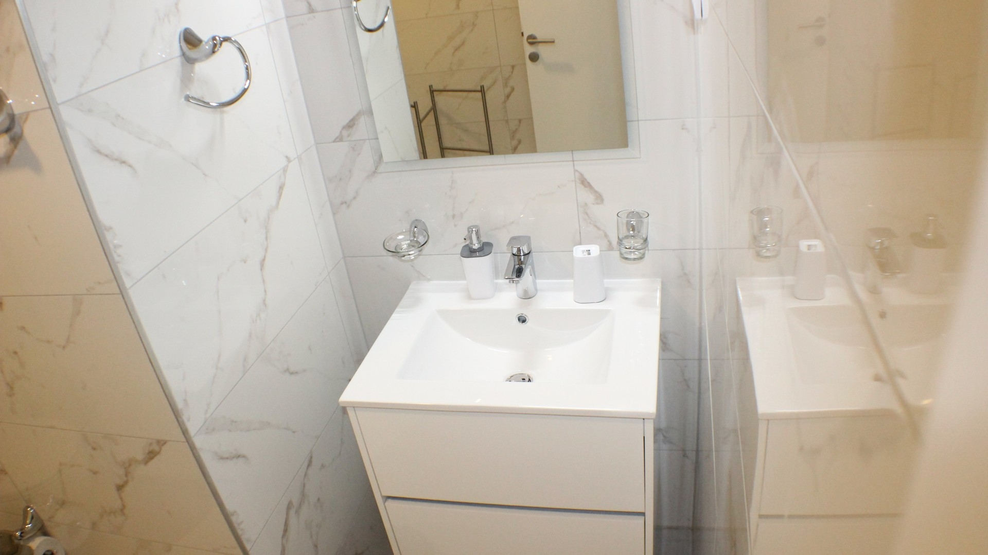 Two bedroom apartment with terrace Promajna, Makarska  A-a