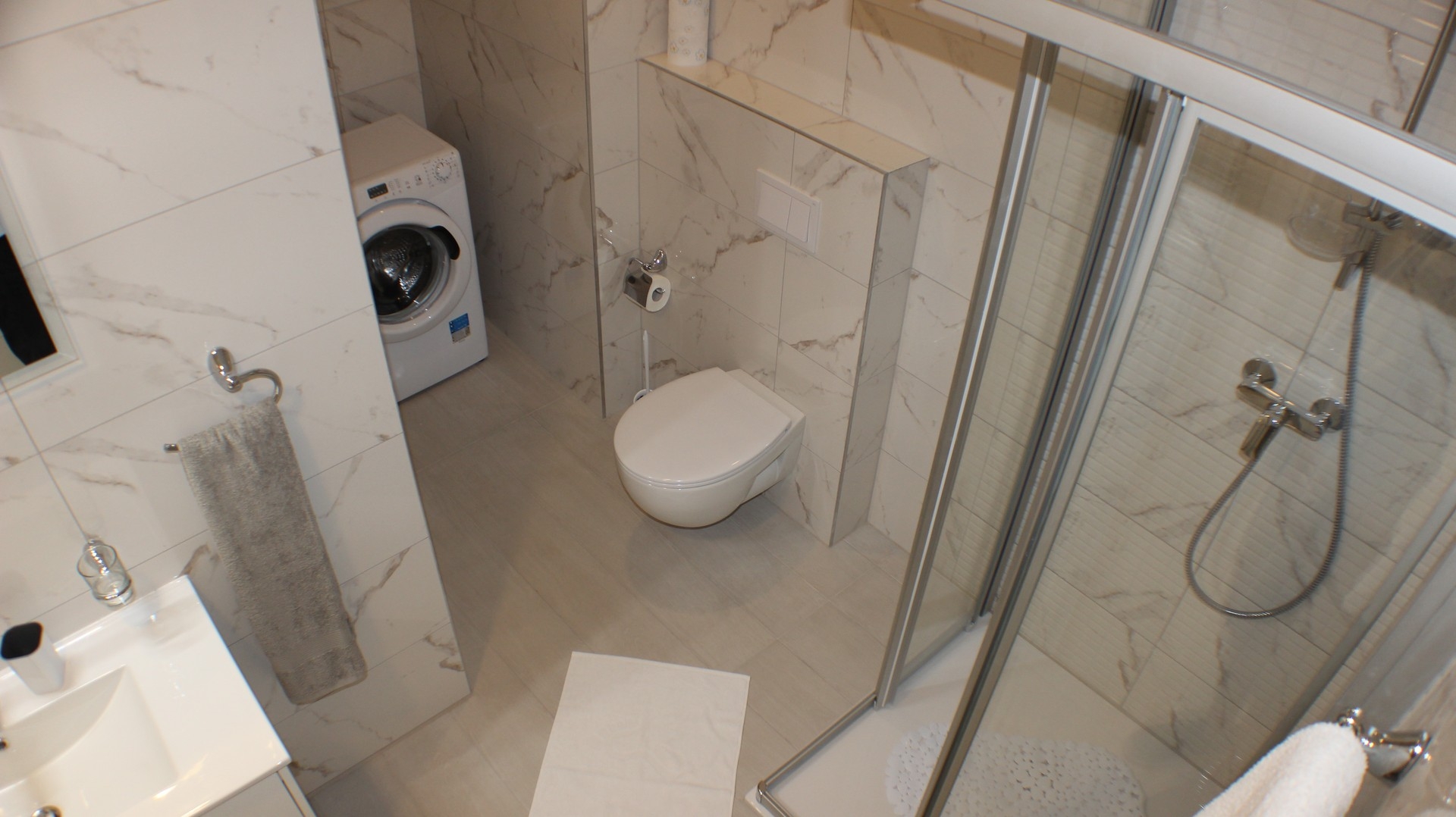 Two bedroom apartment with terrace Promajna, Makarska  A-a