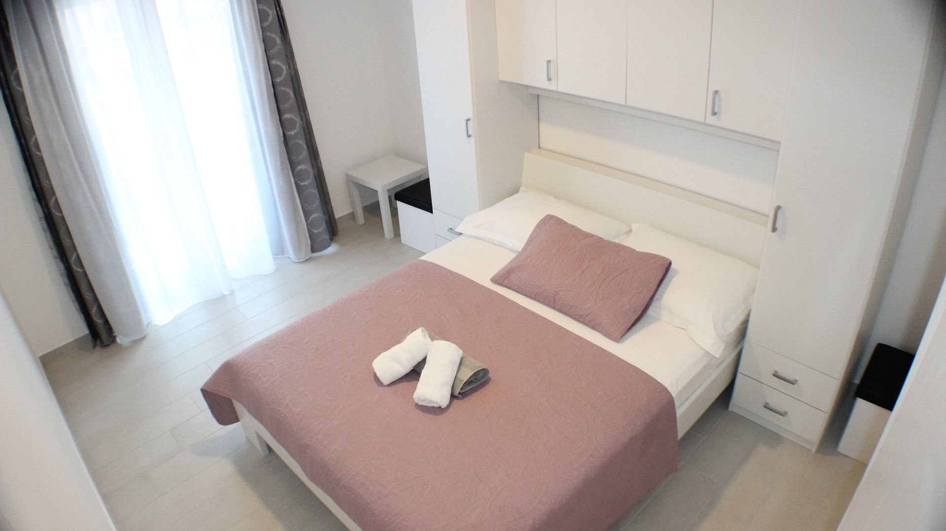 Two bedroom apartment with terrace Promajna, Makarska  A-a