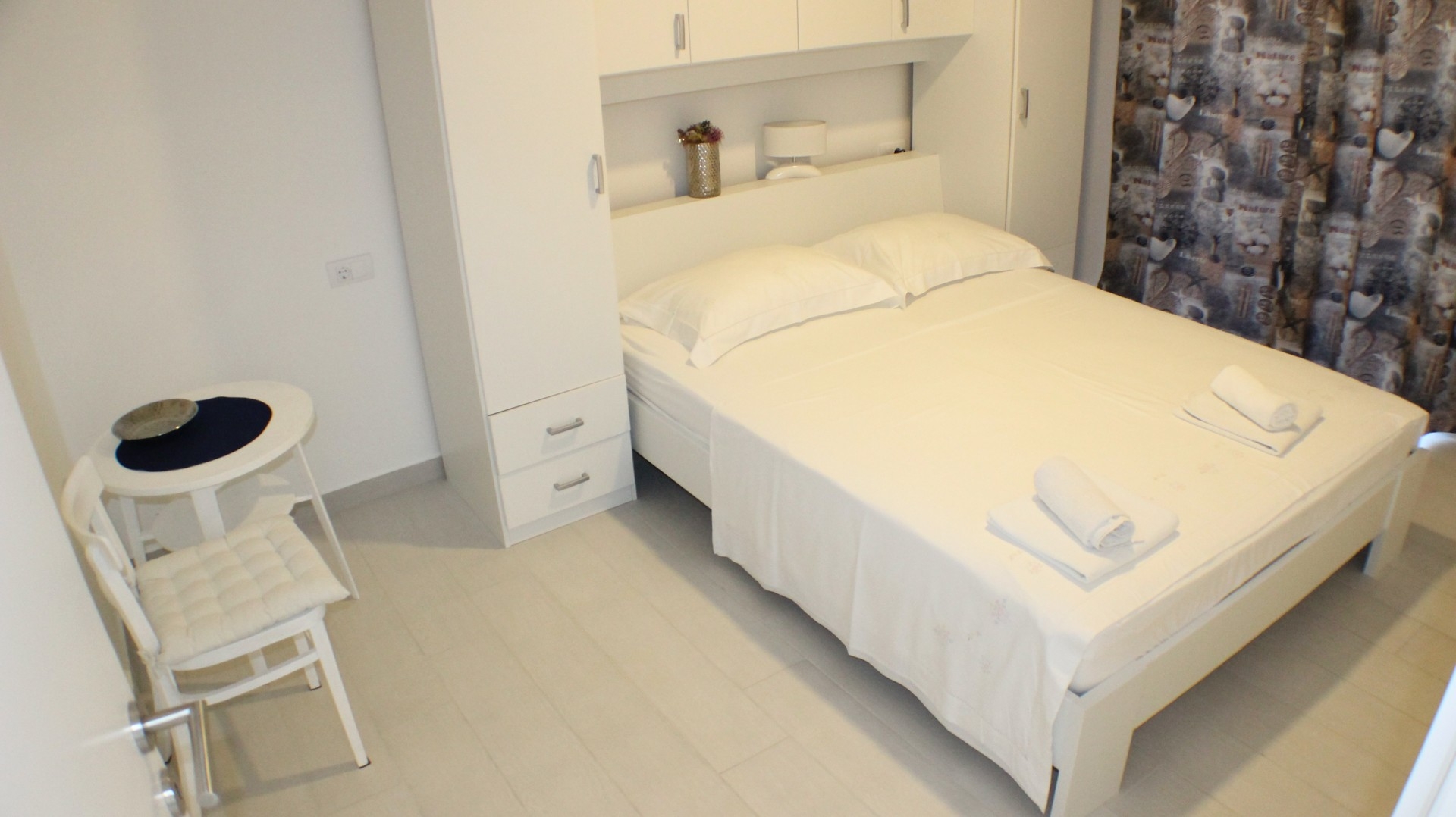 Two bedroom apartment with terrace Promajna, Makarska  A-b