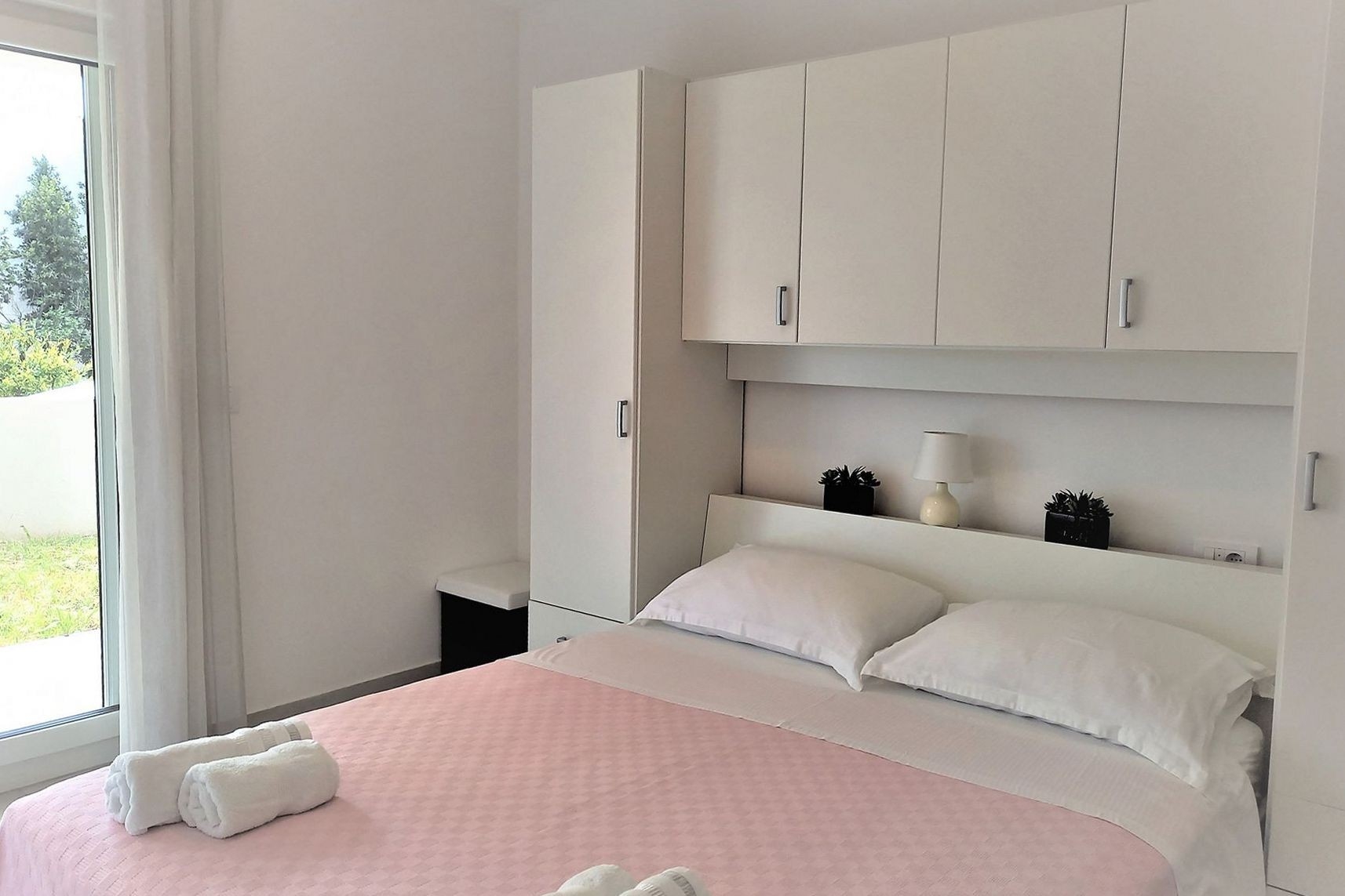 Two bedroom apartment with terrace Promajna, Makarska  A-c