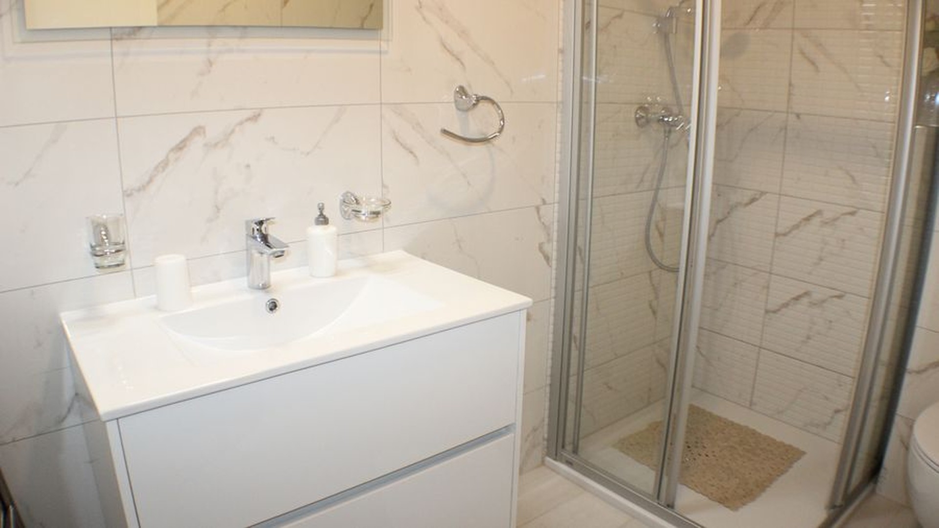 Two bedroom apartment with terrace Promajna, Makarska  A-d