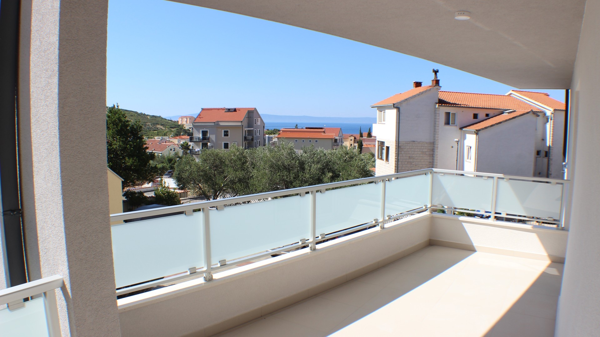 One bedroom apartment with terrace Promajna, Makarska  A-g