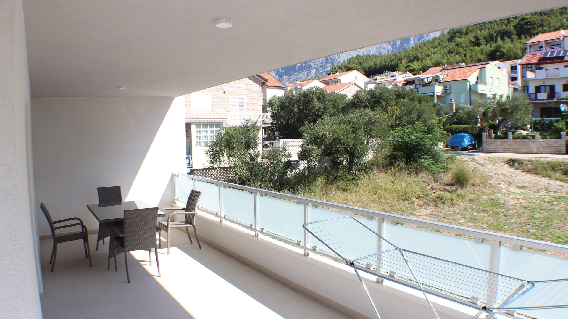 One bedroom apartment with terrace Promajna, Makarska  A-g