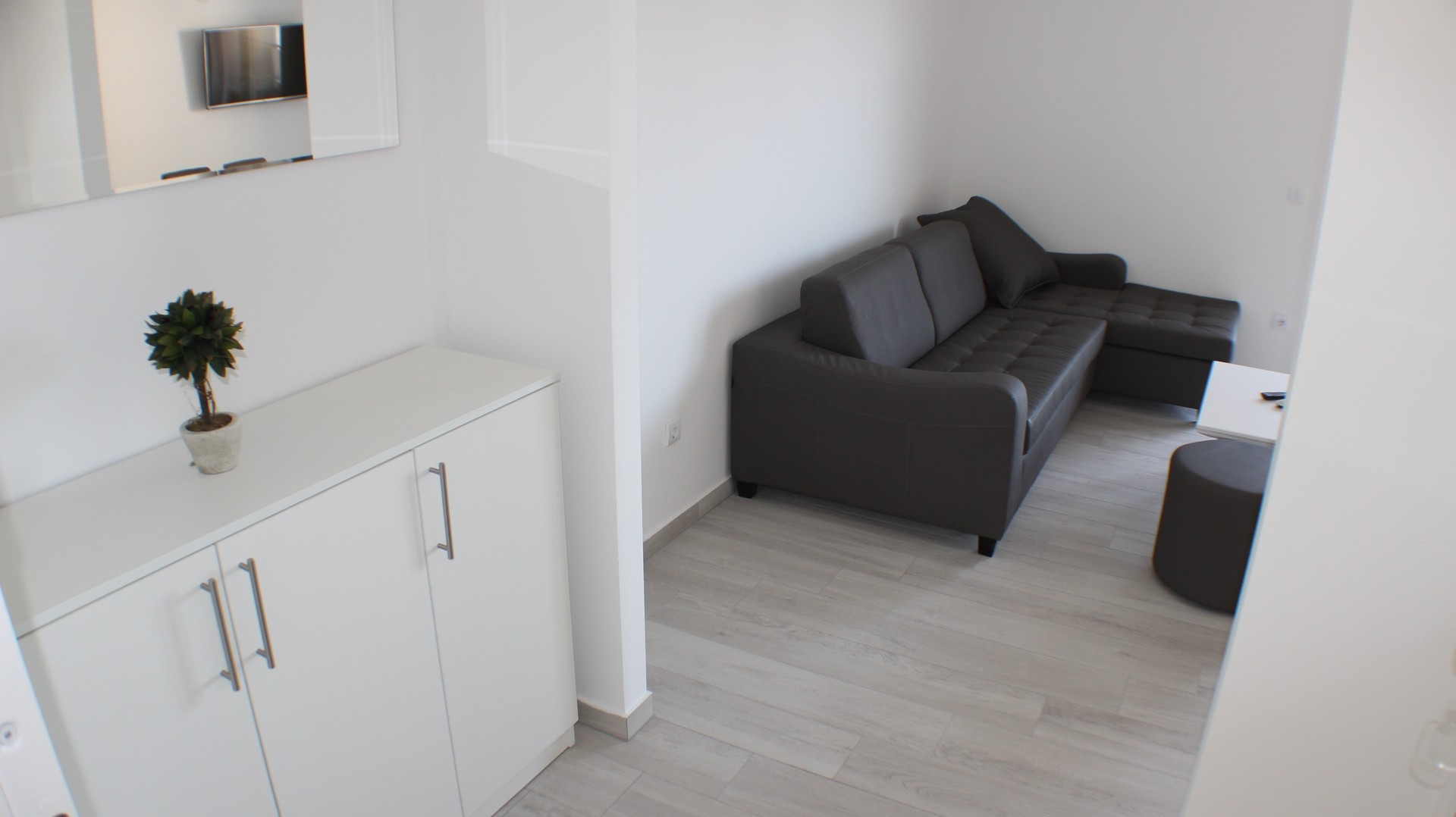 Two bedroom apartment with terrace and sea view Promajna, Makarska  A-i