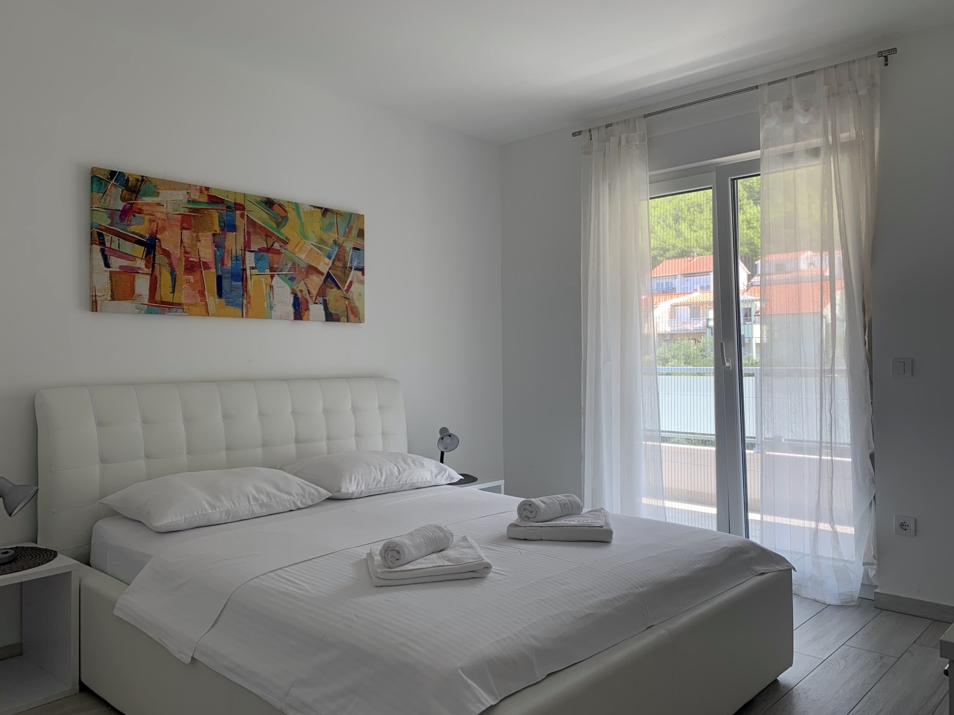 Two bedroom apartment with terrace and sea view Promajna, Makarska  A-k