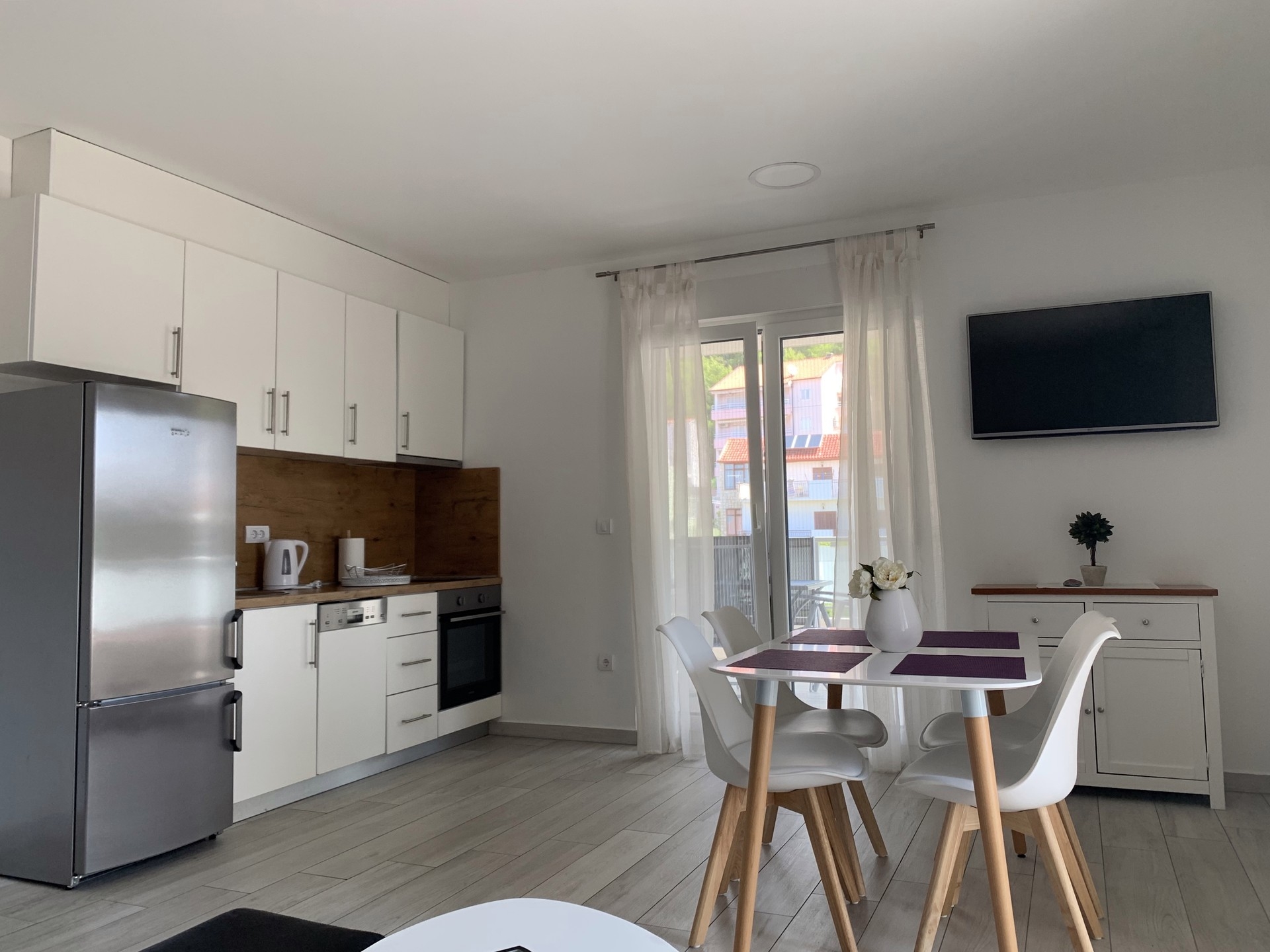 Two bedroom apartment with terrace and sea view Promajna, Makarska  A-k