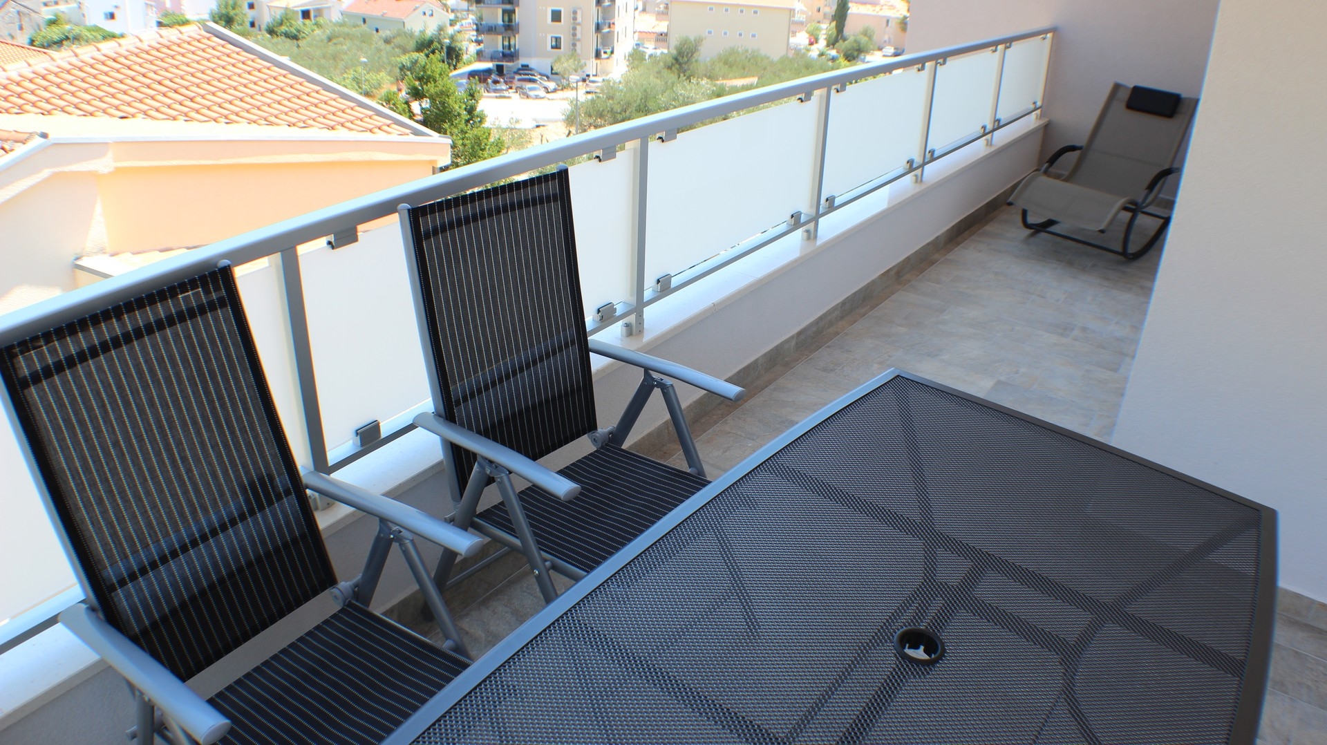 Two bedroom apartment with terrace and sea view Promajna, Makarska  A-k
