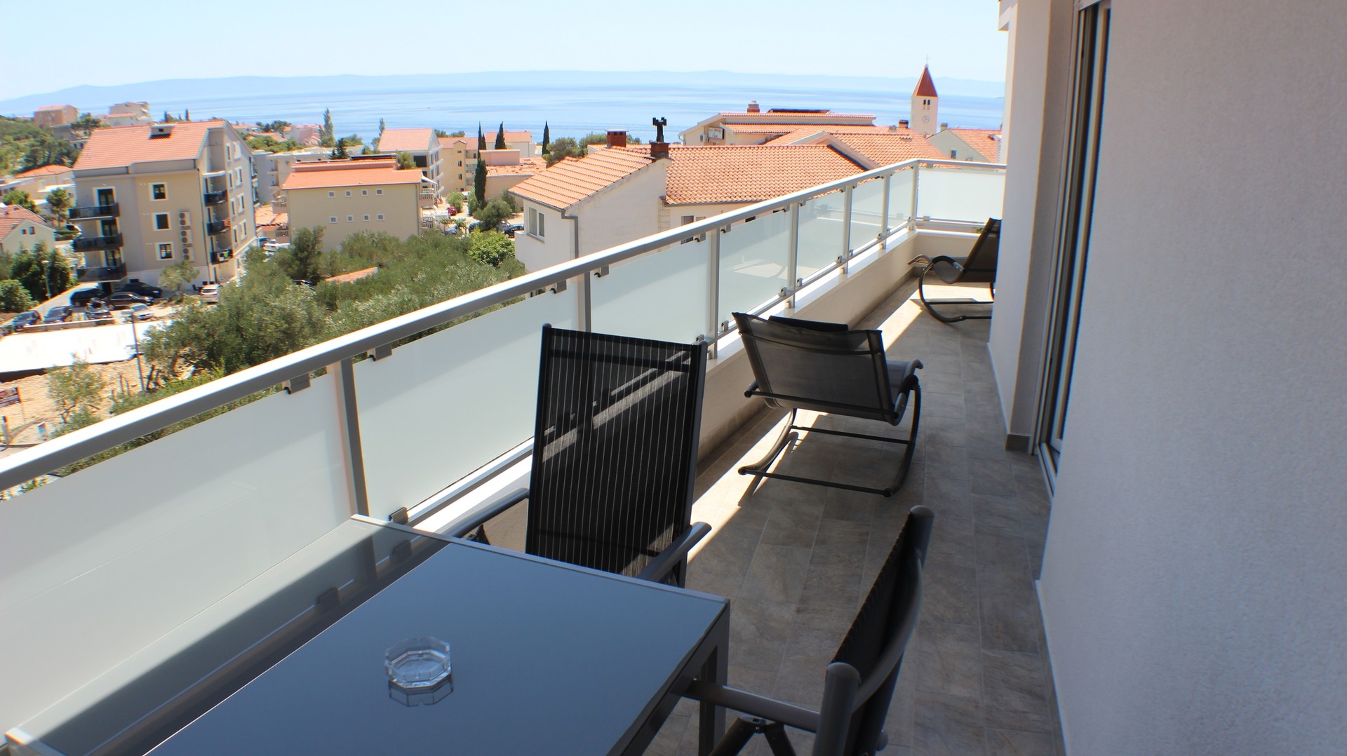Dvosobni apartman s terasom Promajna, Makarska  A-d