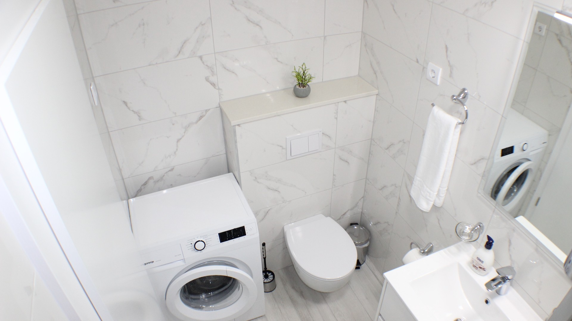 Two bedroom apartment with balcony and sea view Promajna, Makarska  A-l
