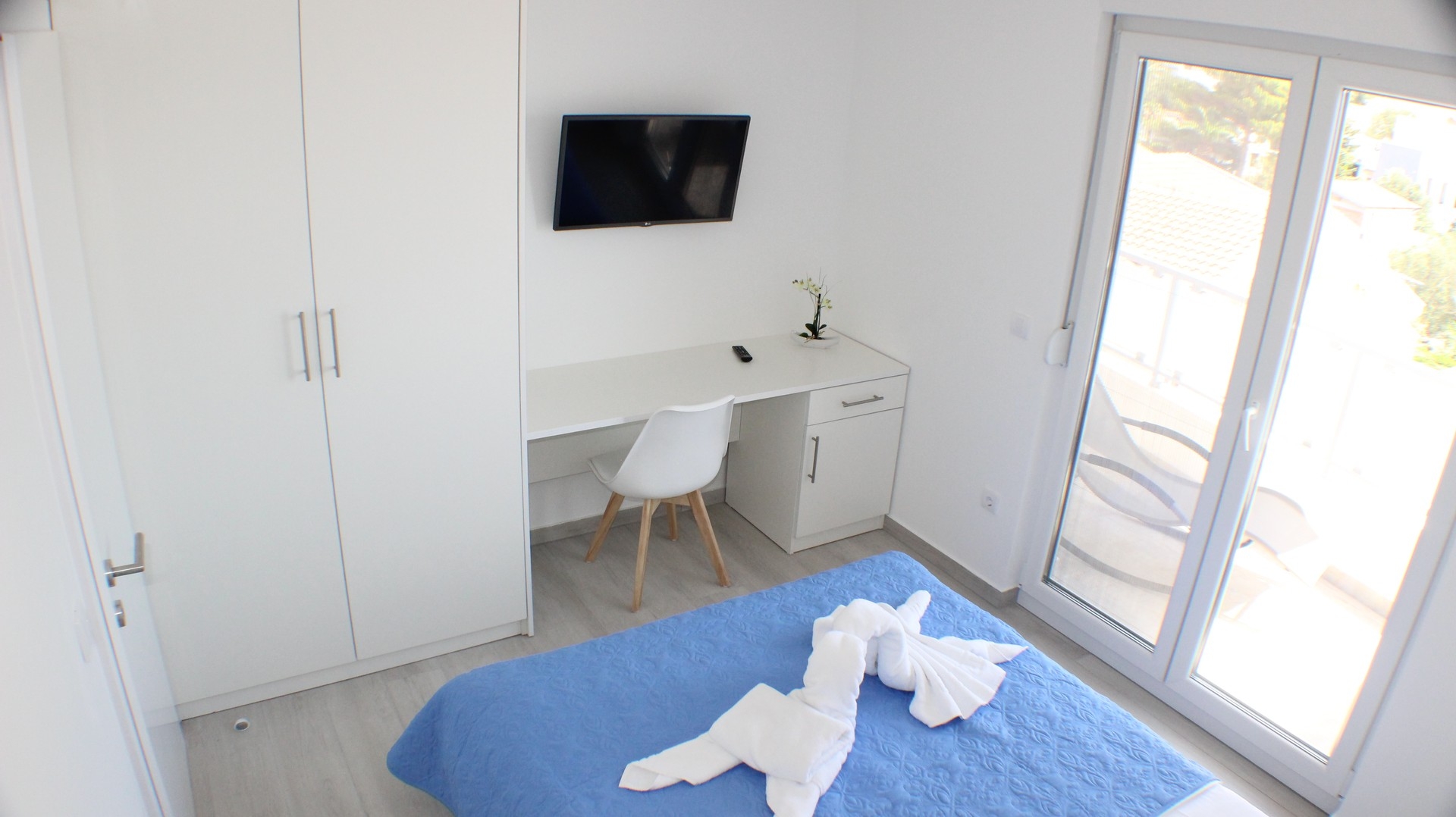 Two bedroom apartment with balcony and sea view Promajna, Makarska  A-l