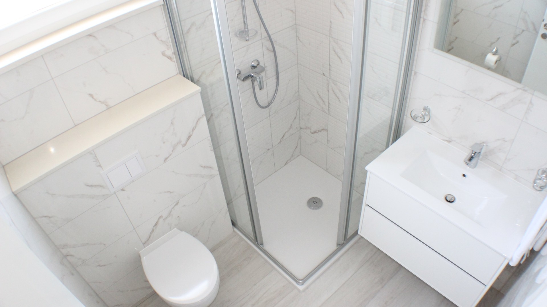 Two bedroom apartment with terrace and sea view Promajna, Makarska  A-m