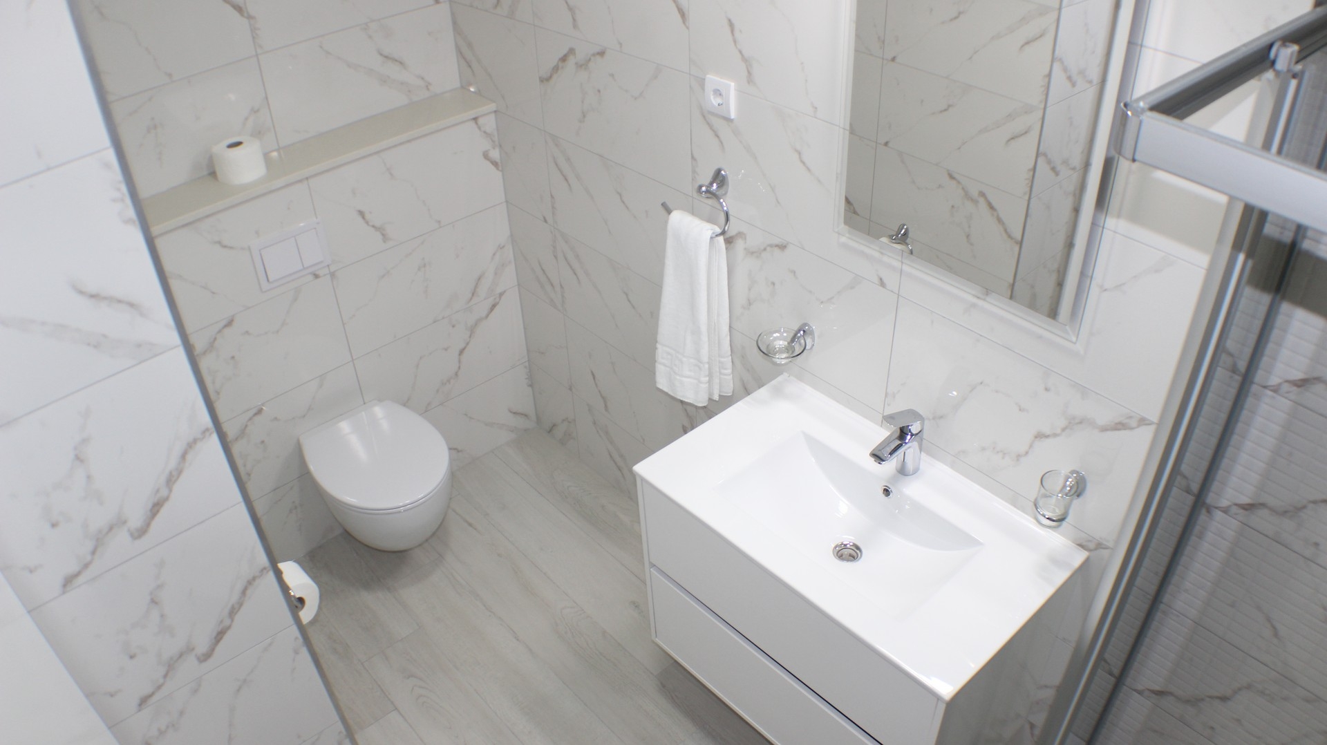 Two bedroom apartment with terrace and sea view Promajna, Makarska  A-m