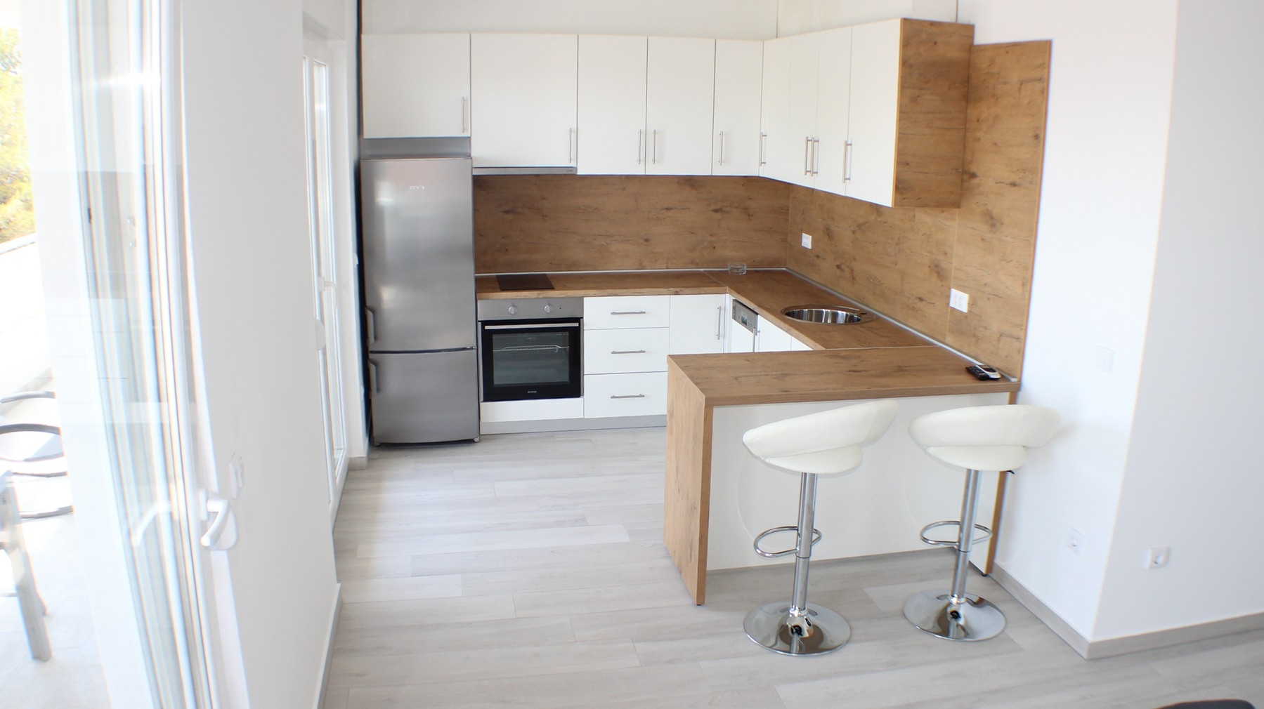 Two bedroom apartment with terrace and sea view Promajna, Makarska  A-m