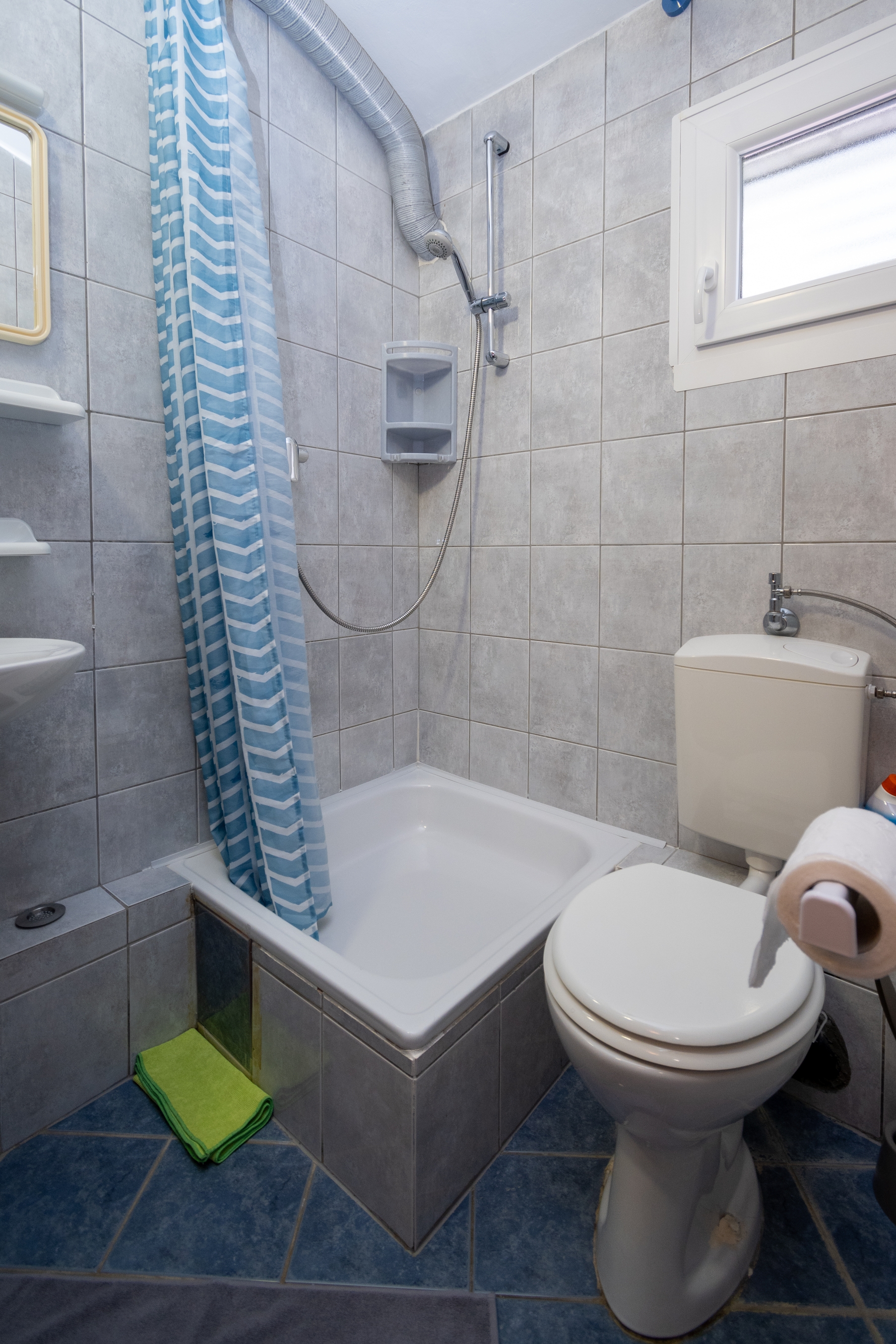 One bedroom apartment near beach Vir  A-a