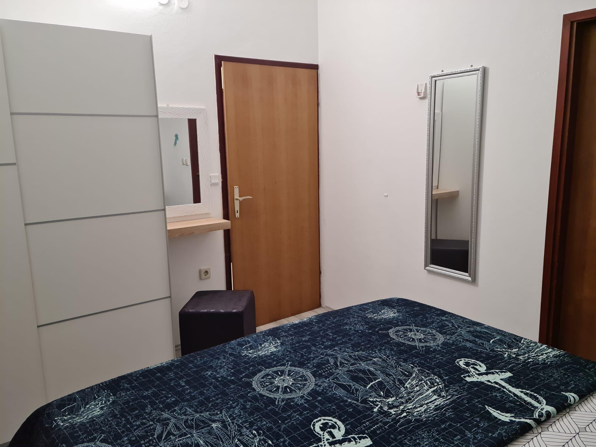 One bedroom apartment near beach Vir  A-a