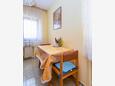 Kostrena, Столовая в размещении типа apartment, WiFi.