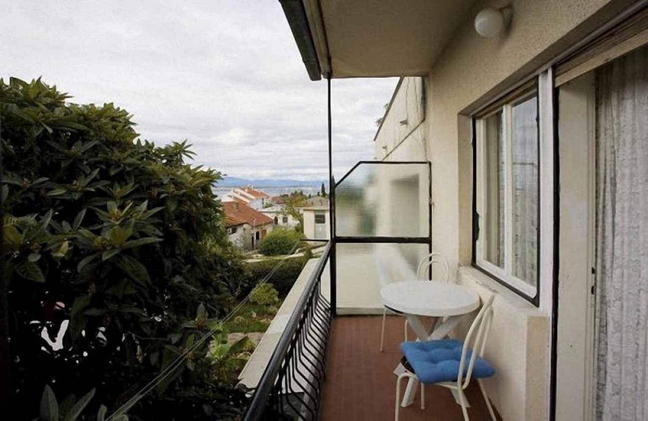 Four bedroom apartment with terrace and sea view Crikvenica  A-a