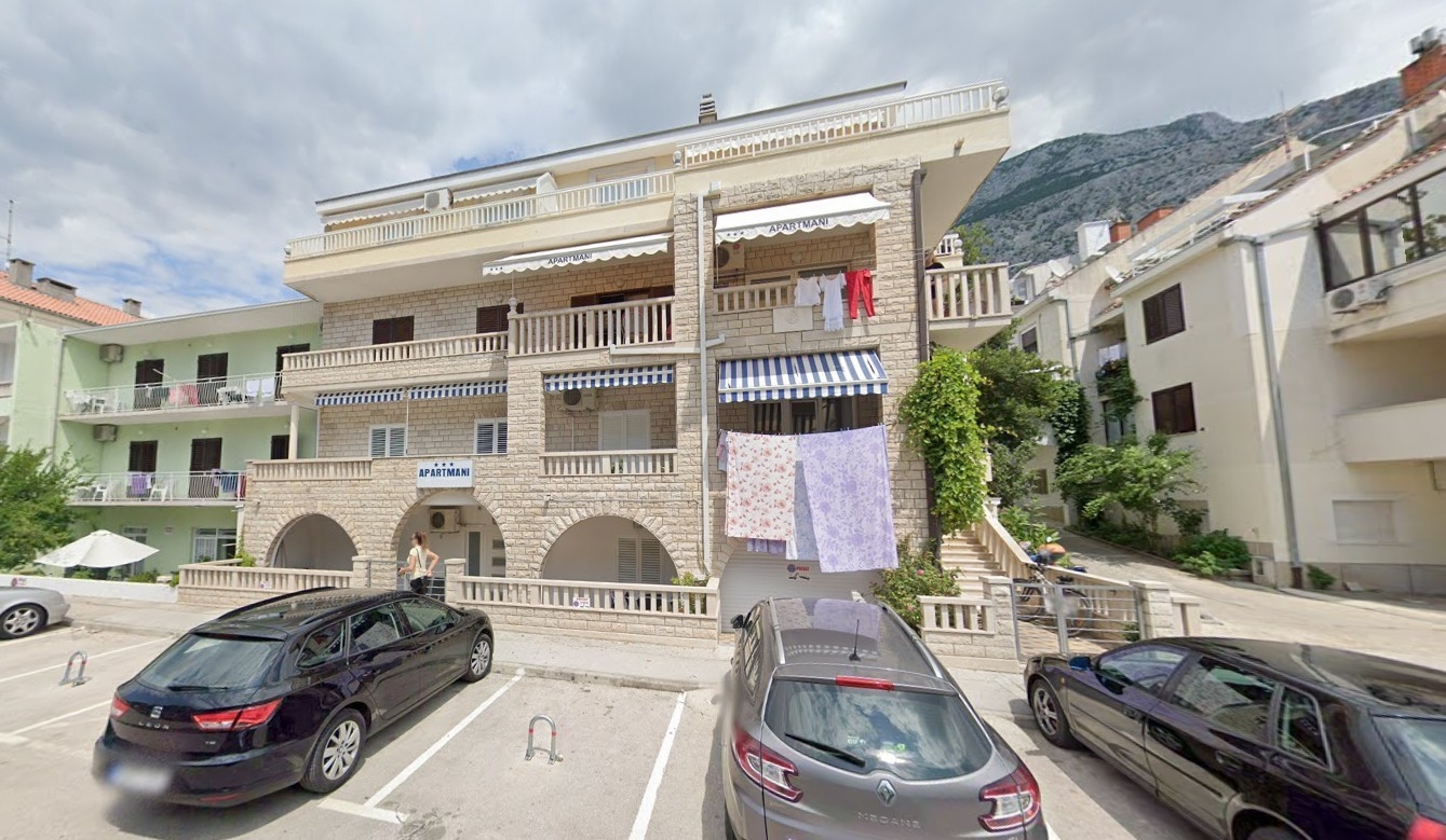 One bedroom apartment with balcony Makarska (A-20727-a) One bedroom apartment with balcony Makarska (A-20727-a)