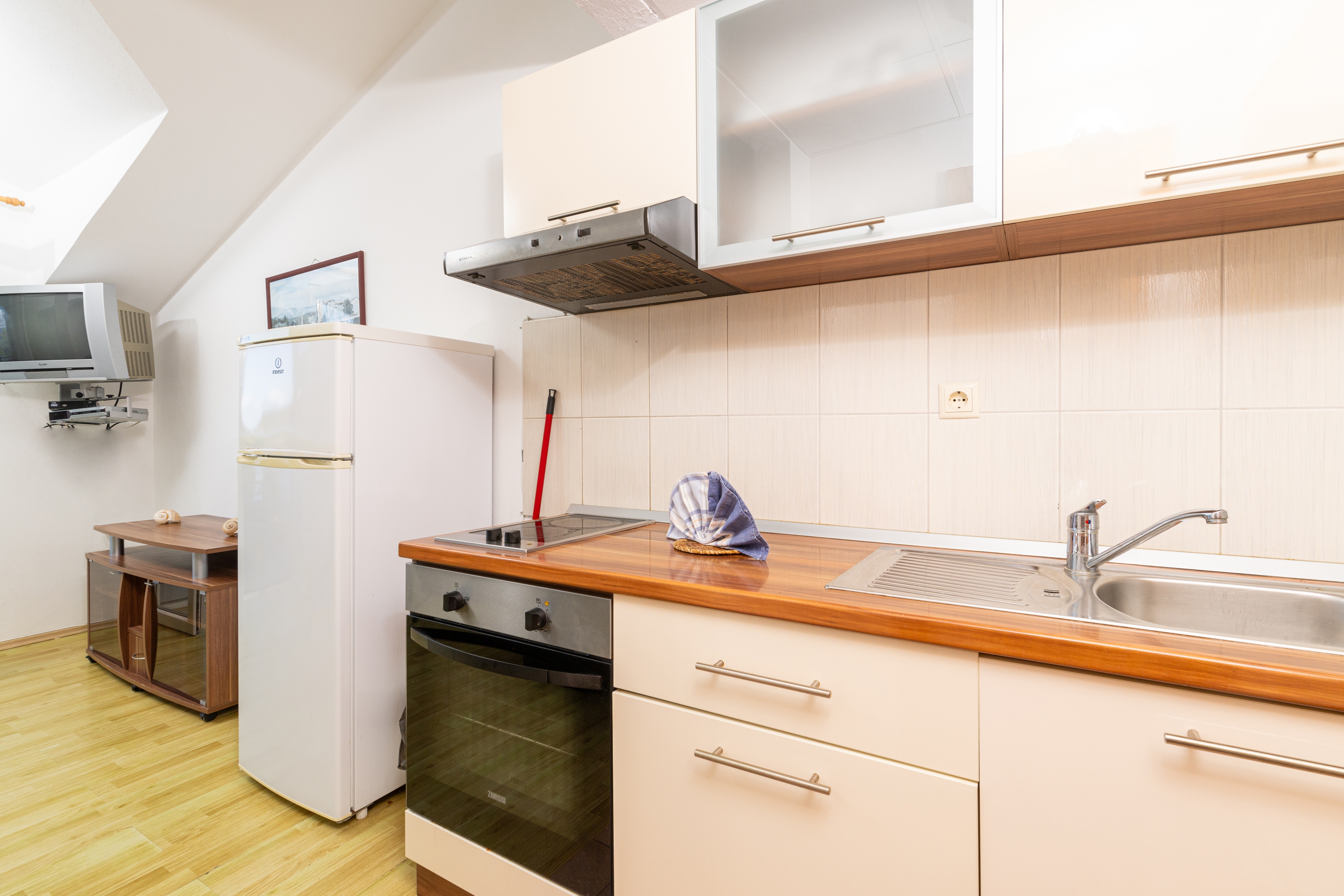 Top Hvar Pokrivenik Top Hvar Pokrivenik