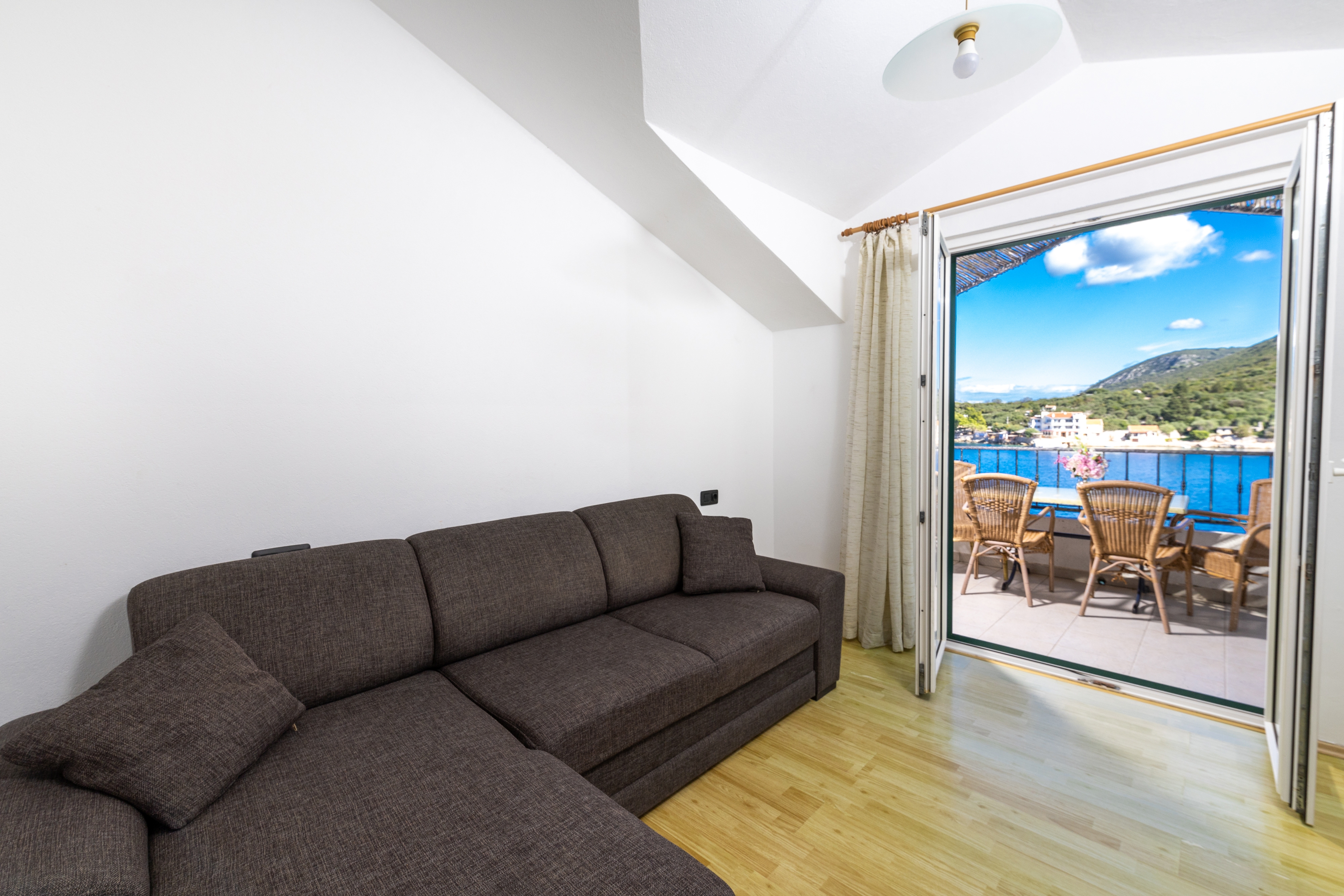 Top Hvar Pokrivenik Top Hvar Pokrivenik