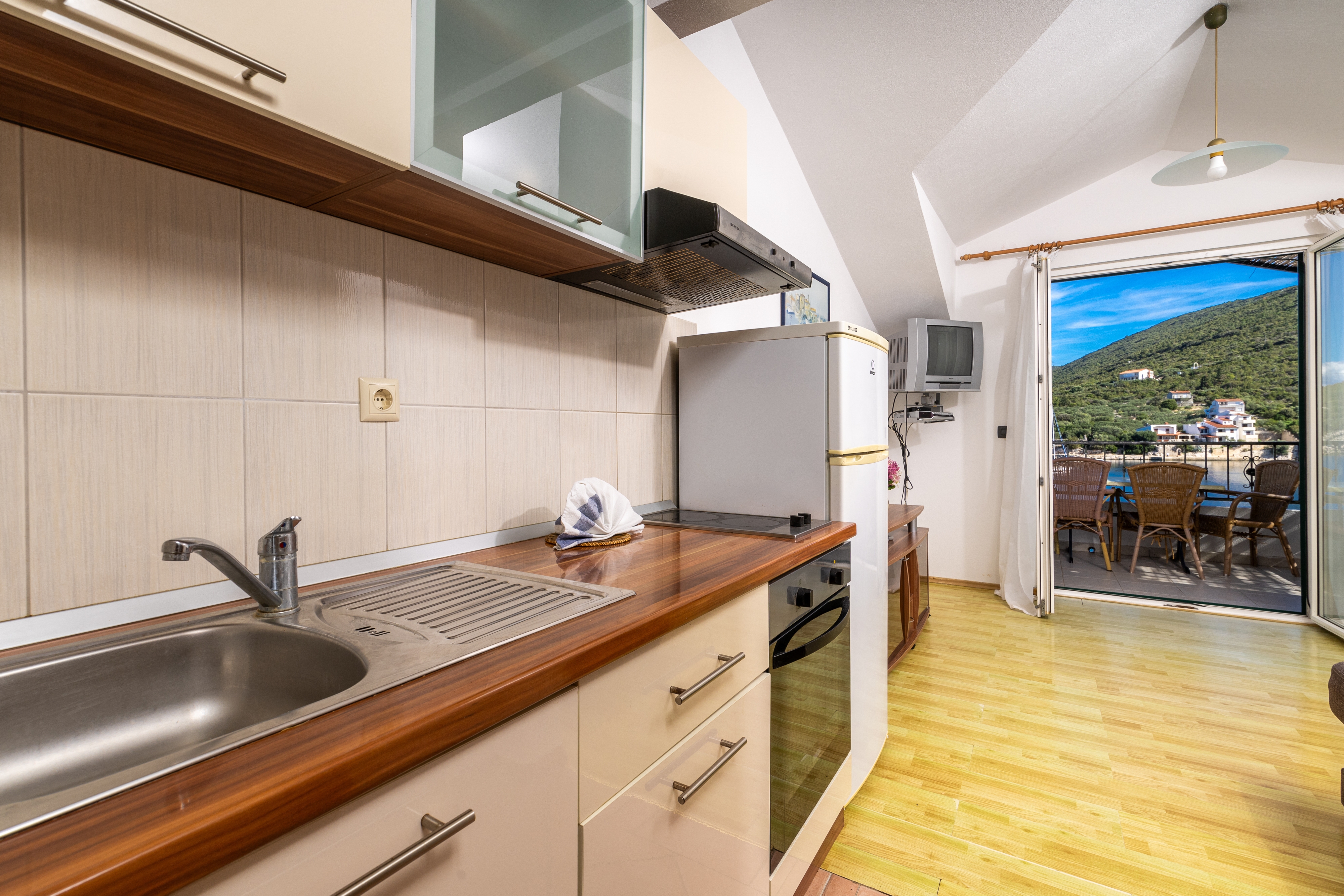 Top Hvar Pokrivenik Top Hvar Pokrivenik