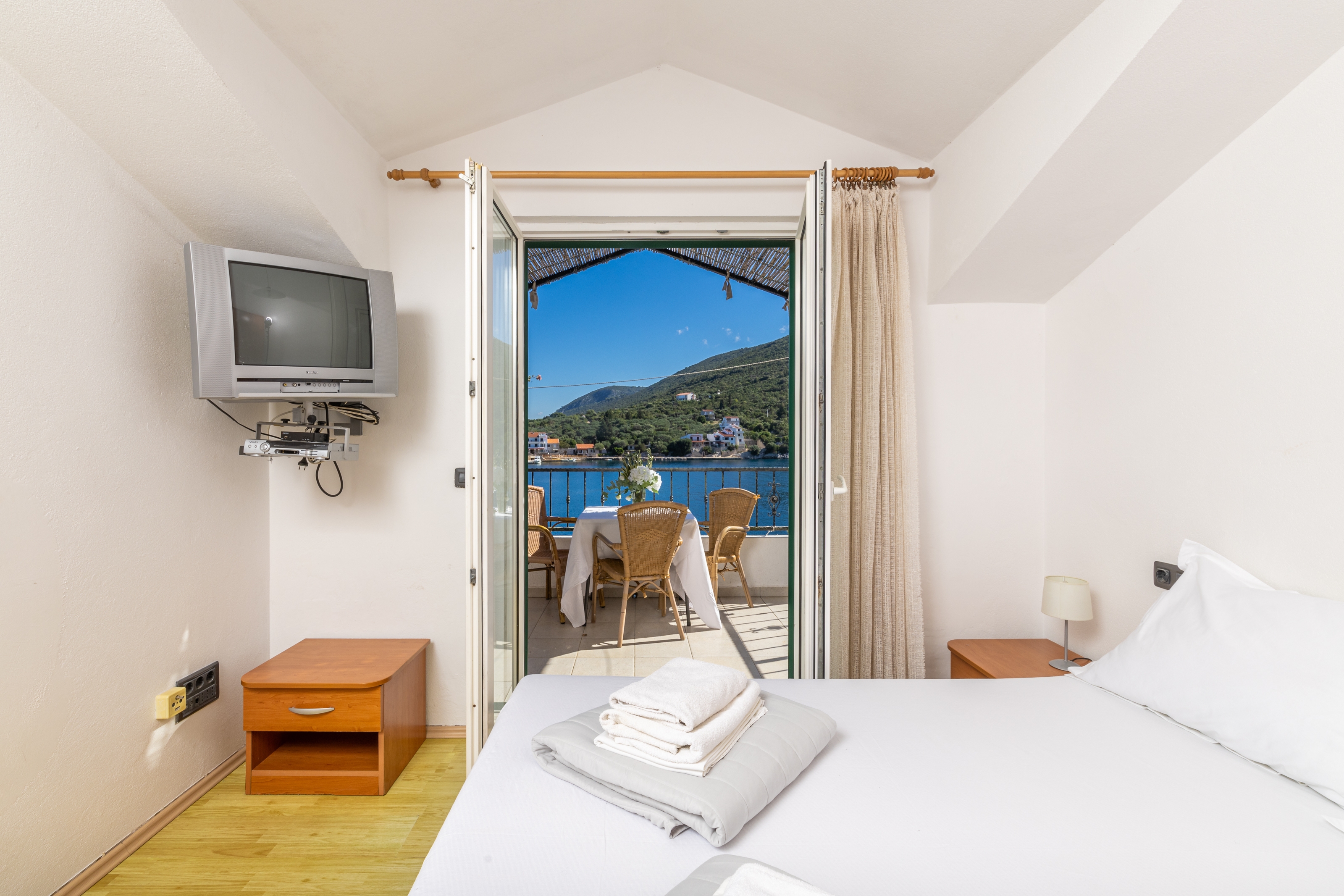 Top Hvar Pokrivenik Top Hvar Pokrivenik