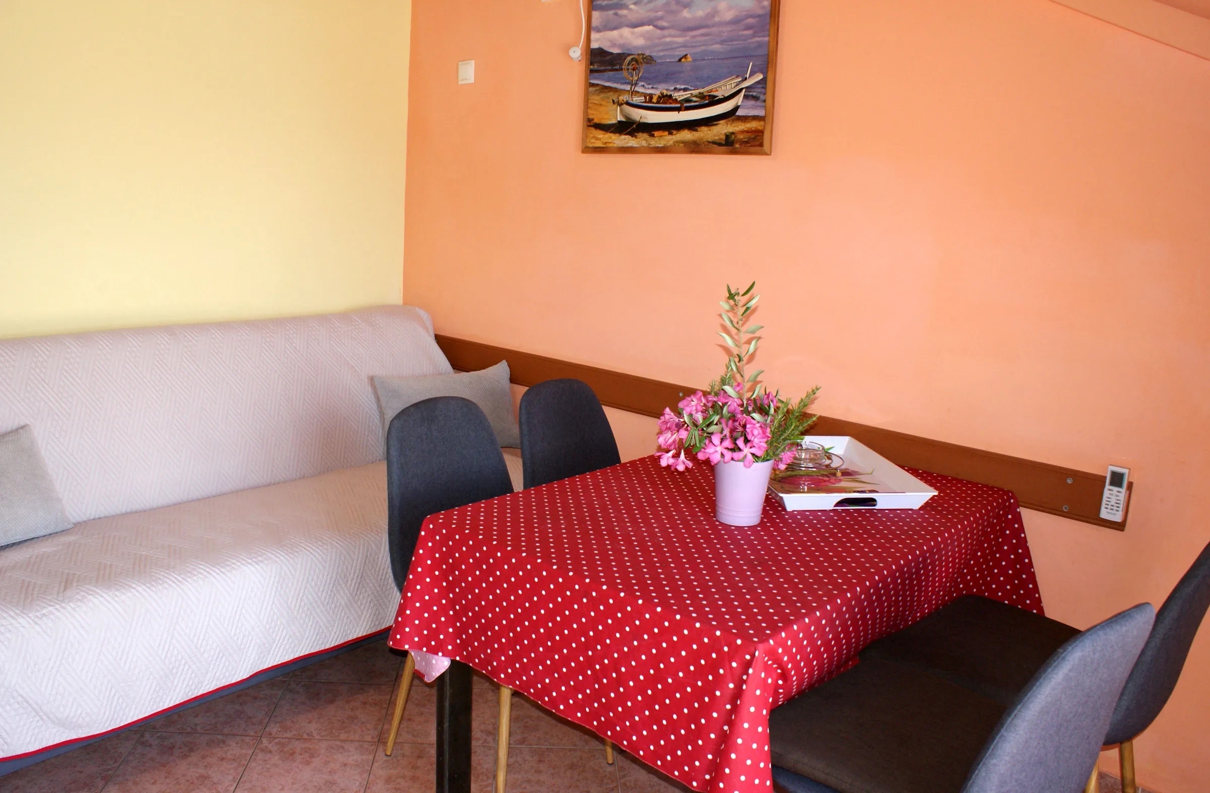 Two bedroom apartment with terrace and sea view Grebaštica, Šibenik (A-20736-b)