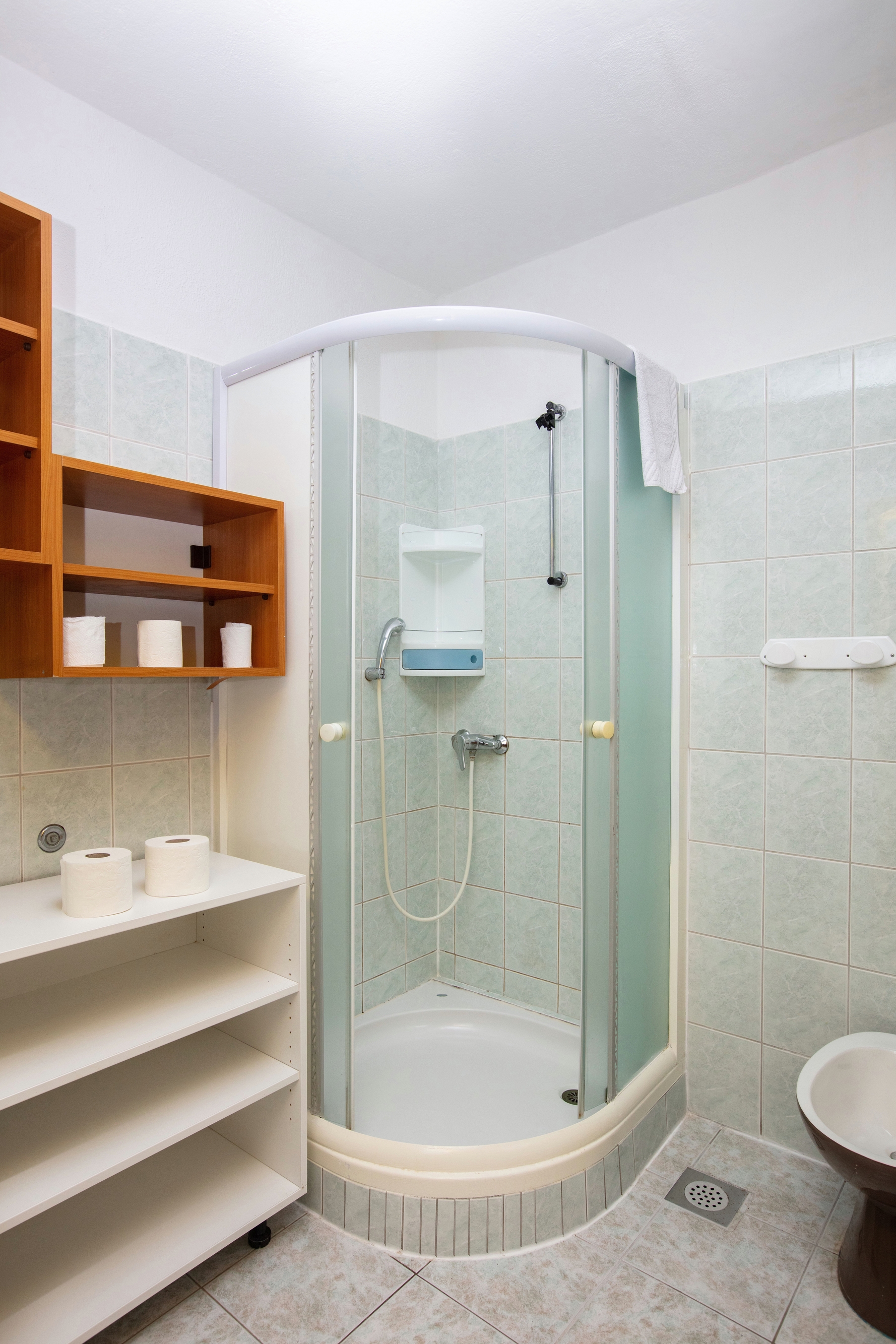 Two bedroom apartment with terrace and sea view Grebaštica, Šibenik  A-d